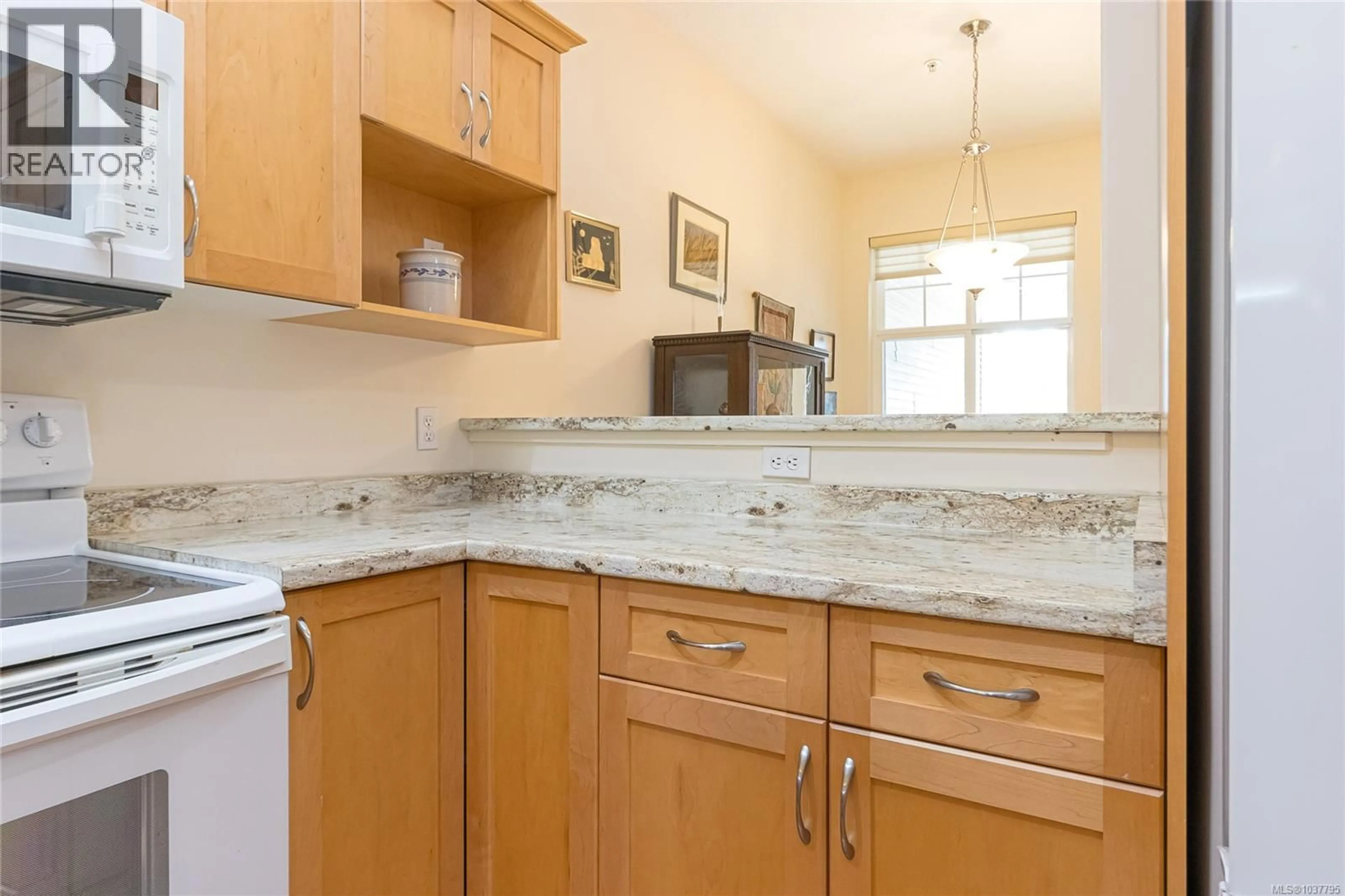 Standard kitchen, unknown for 27 - 631 BLENKIN AVENUE, Parksville British Columbia V9P2Z4