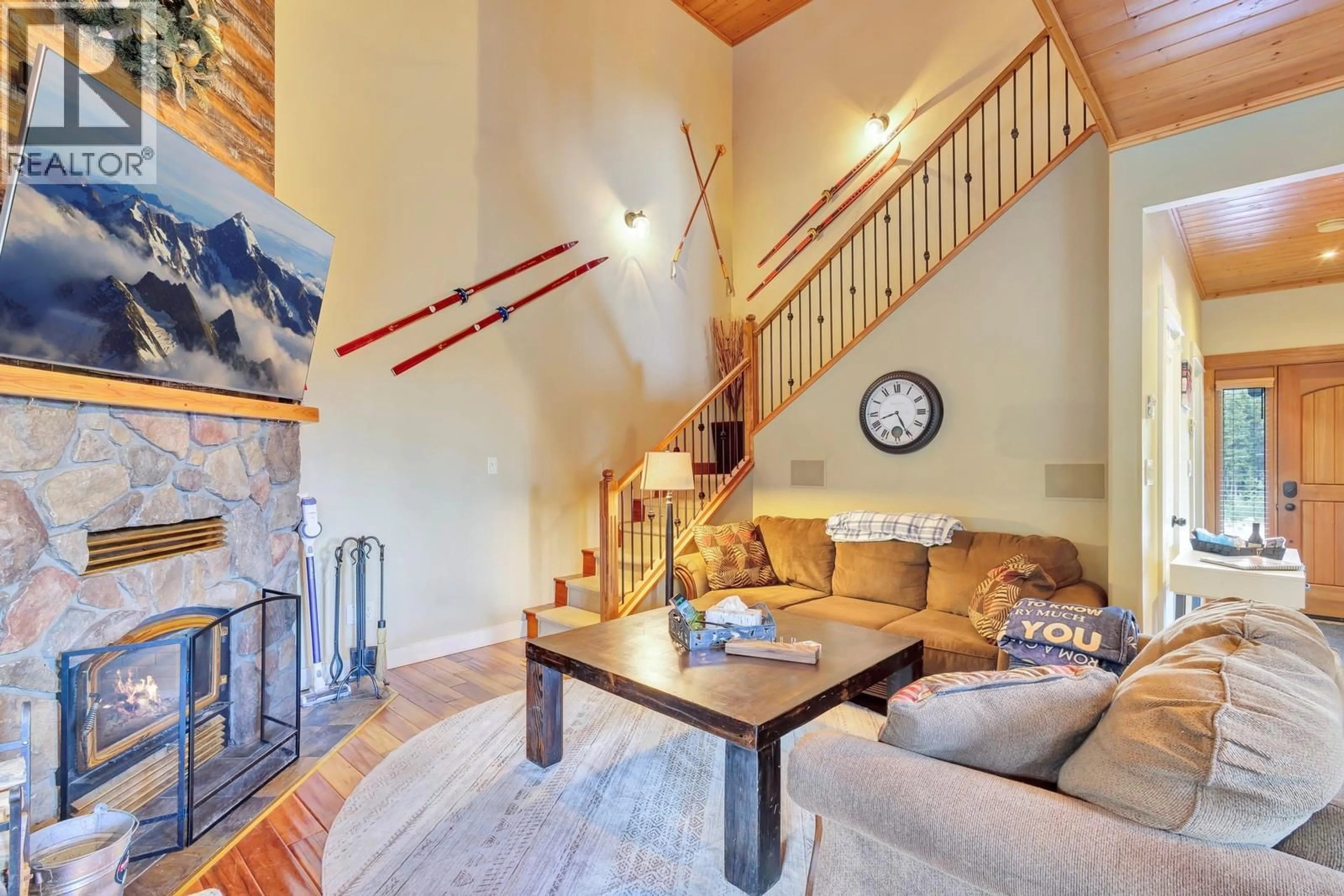 Living room with furniture, unknown for 1 - 1211 APEX MOUNTAIN ROAD, Penticton British Columbia V2A0E2