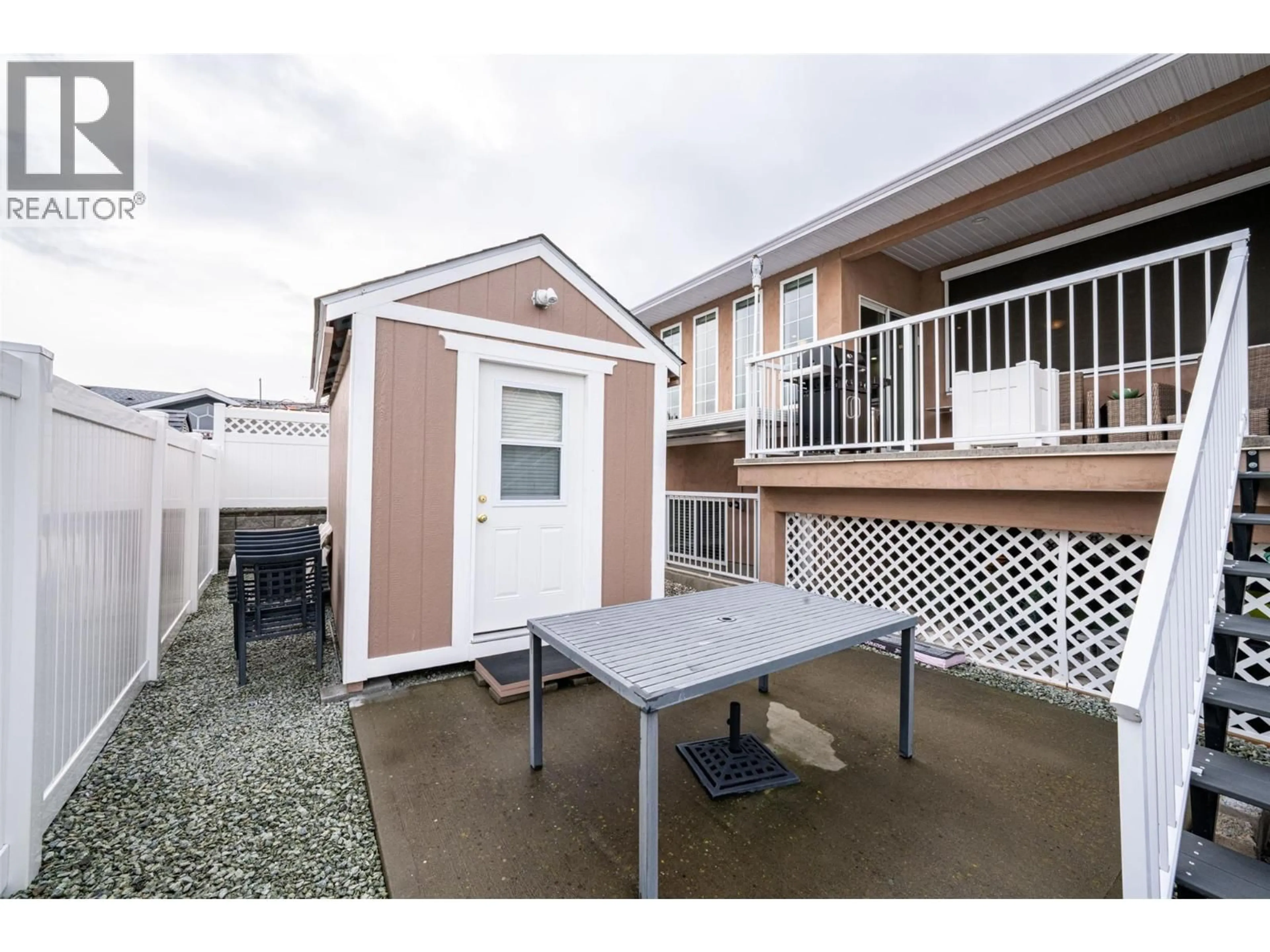 Patio, street for 6905 MOUNTAINVIEW DRIVE, Oliver British Columbia V0H1T4
