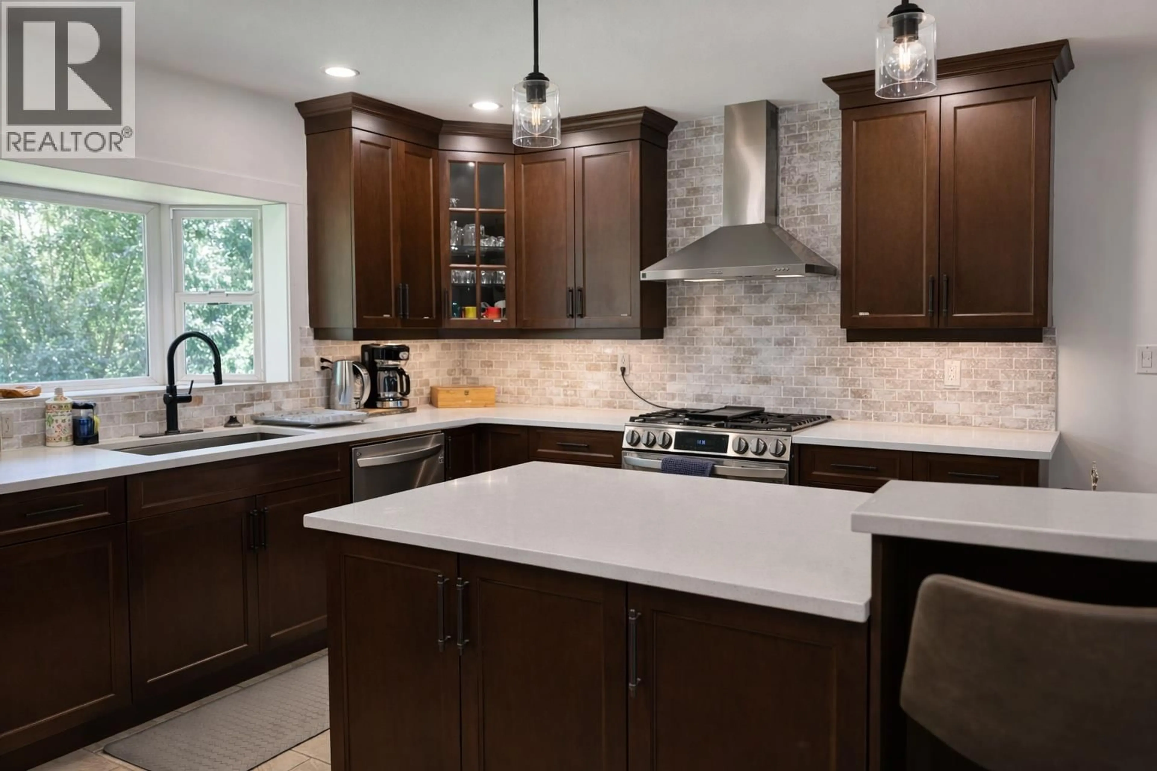 Contemporary kitchen, ceramic/tile floor for 187 SUGAR LAKE ROAD, Cherryville British Columbia V0E2G2
