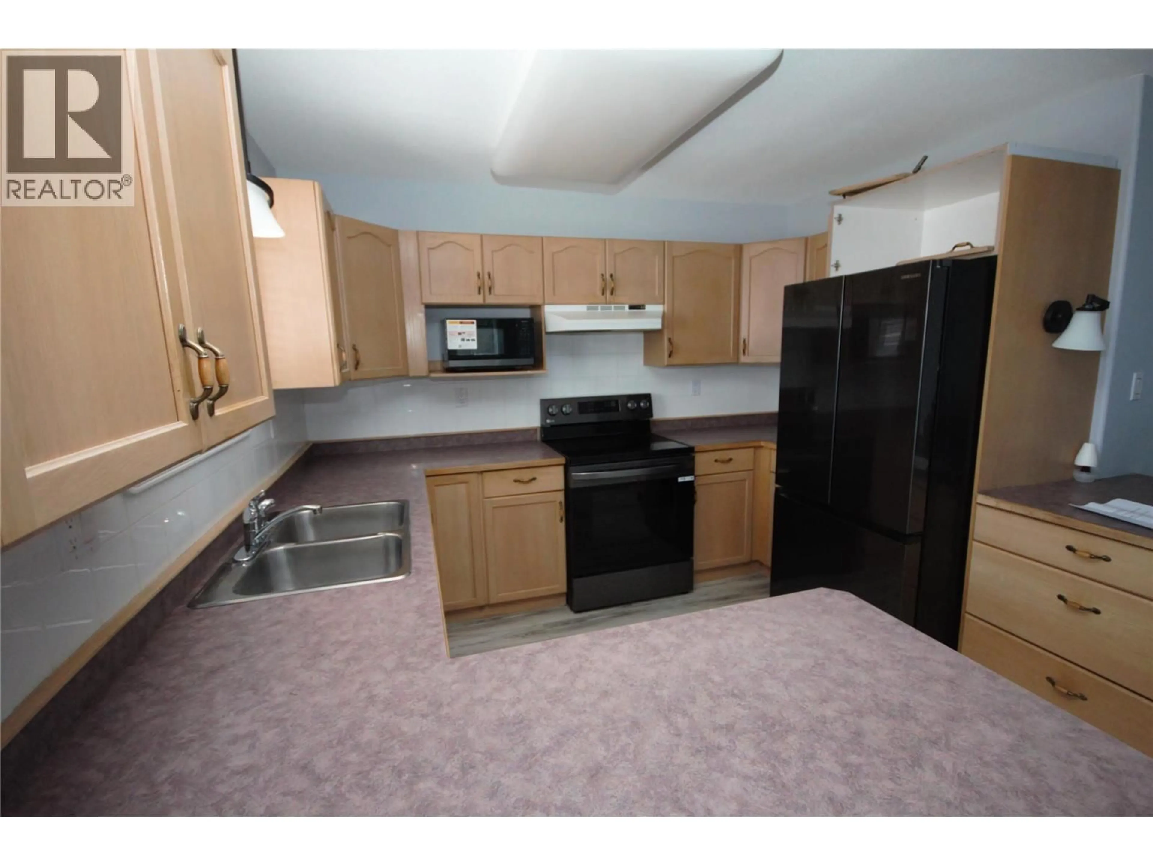 Standard kitchen, unknown for 100 - 6805 COTTONWOOD DRIVE, Osoyoos British Columbia V0H1V3
