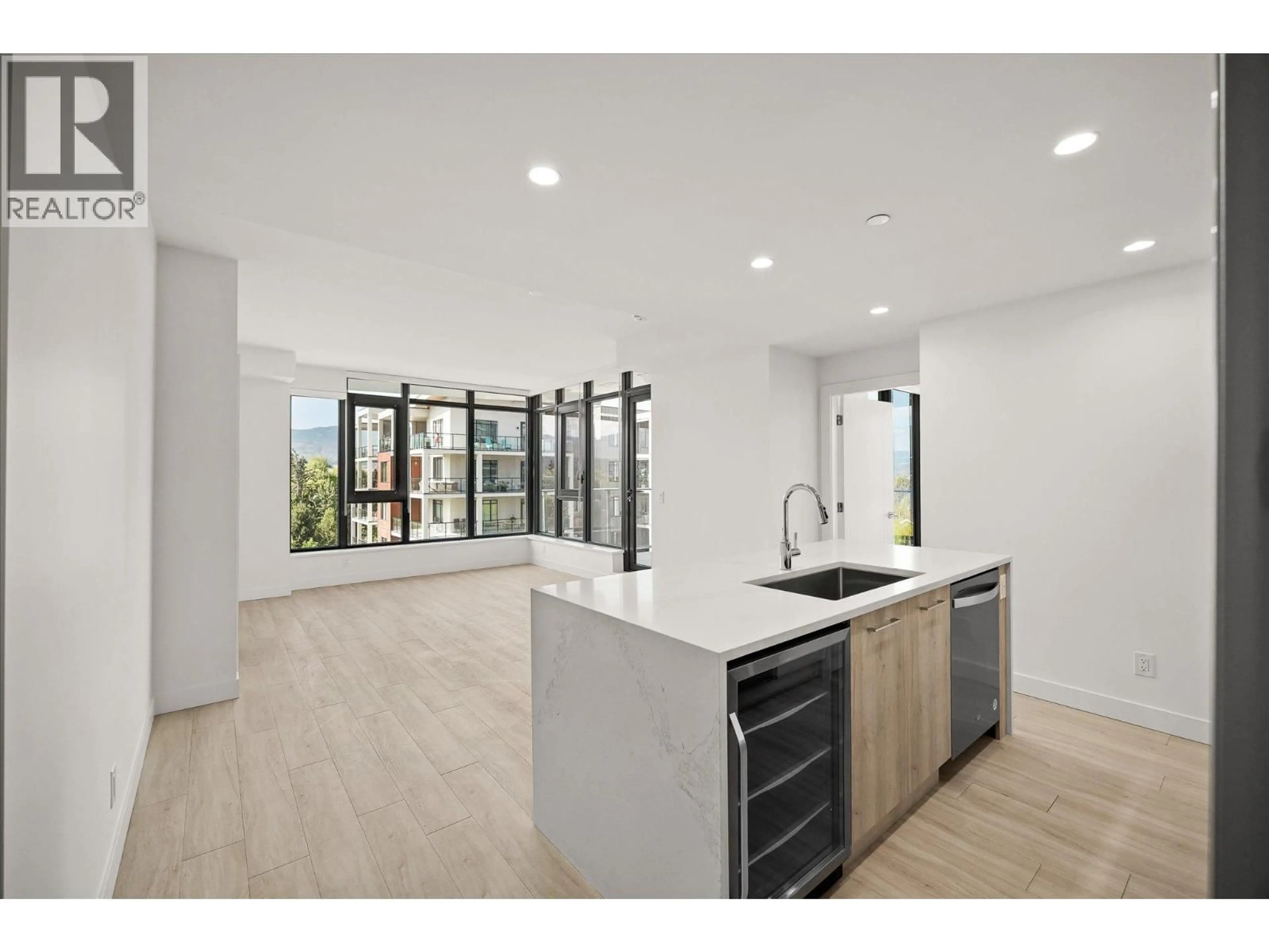 Open concept kitchen, unknown for 508 - 3699 CAPOZZI ROAD, Kelowna British Columbia V1W0G3