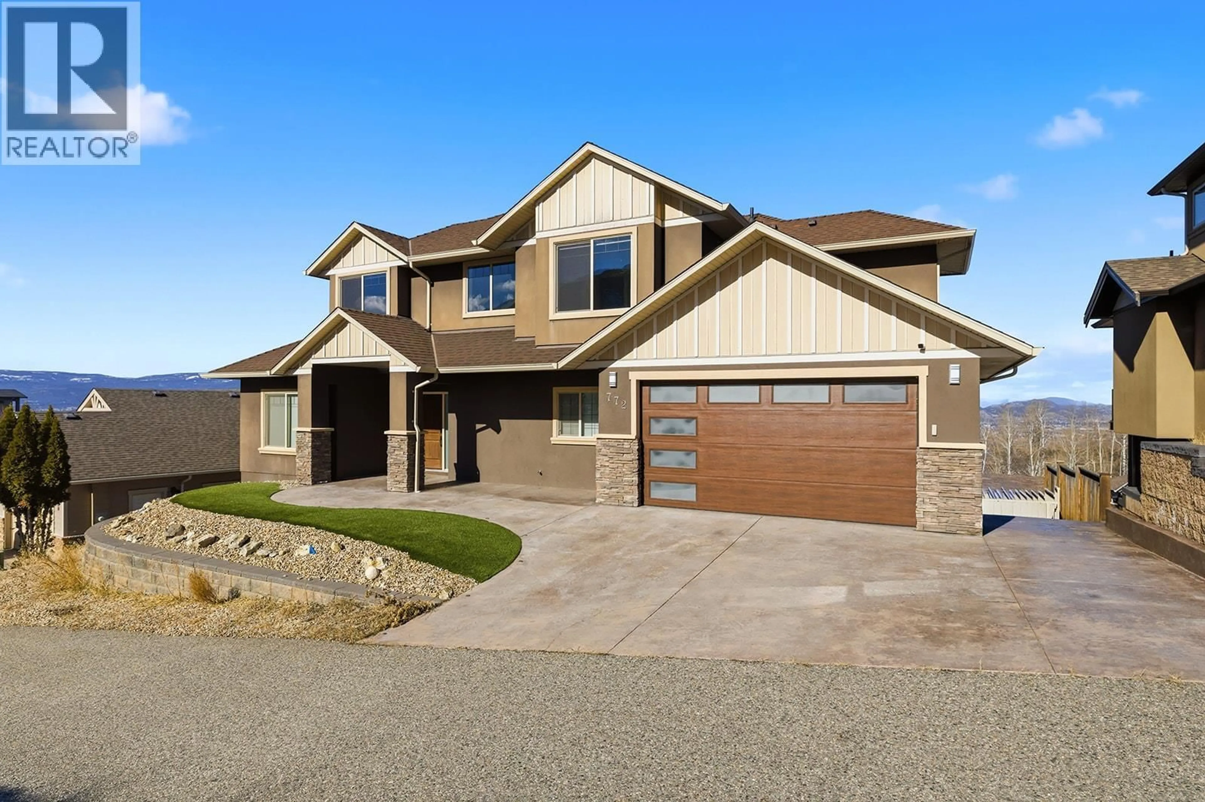 Home with vinyl exterior material, street for 772 KUIPERS CRESCENT, Kelowna British Columbia V1W5C9