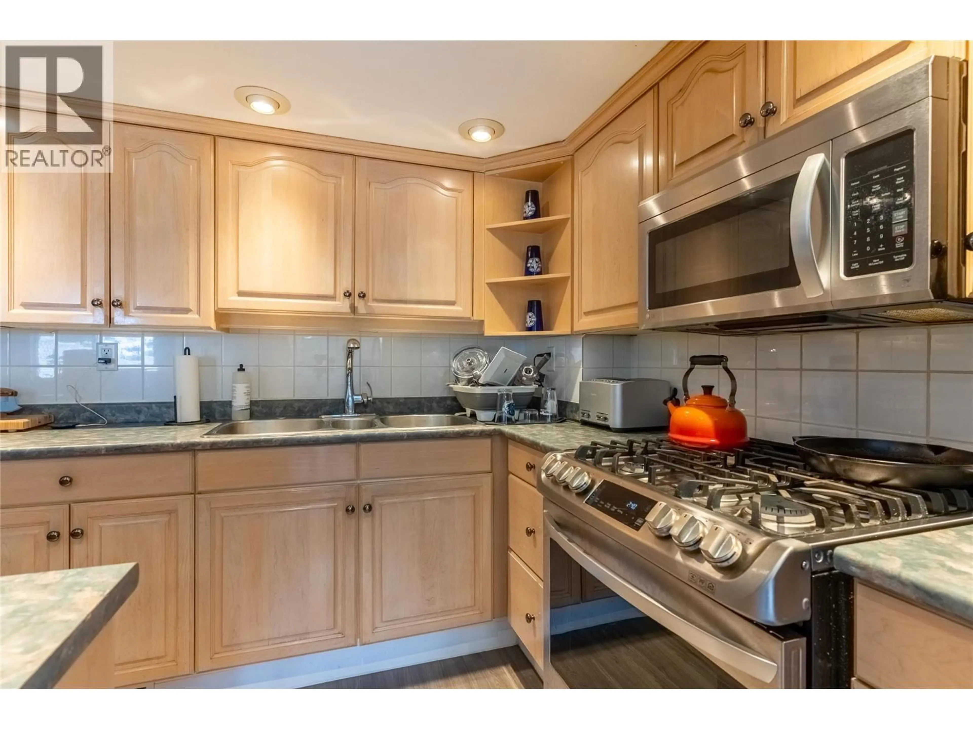 Standard kitchen, unknown for 450 OPAL DRIVE, Logan Lake British Columbia V0K1W0