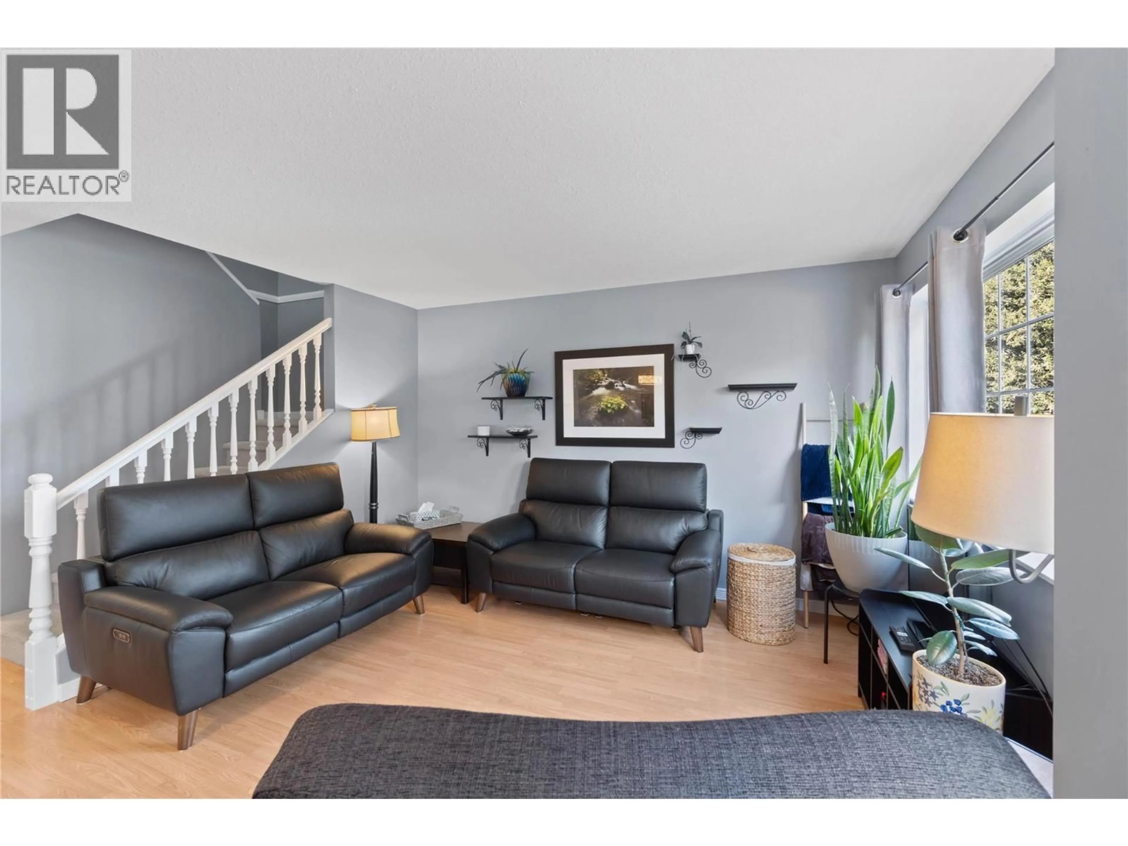 Living room with furniture, unknown for 40 - 2020 ROBSON PLACE, Kamloops British Columbia V2E2N2