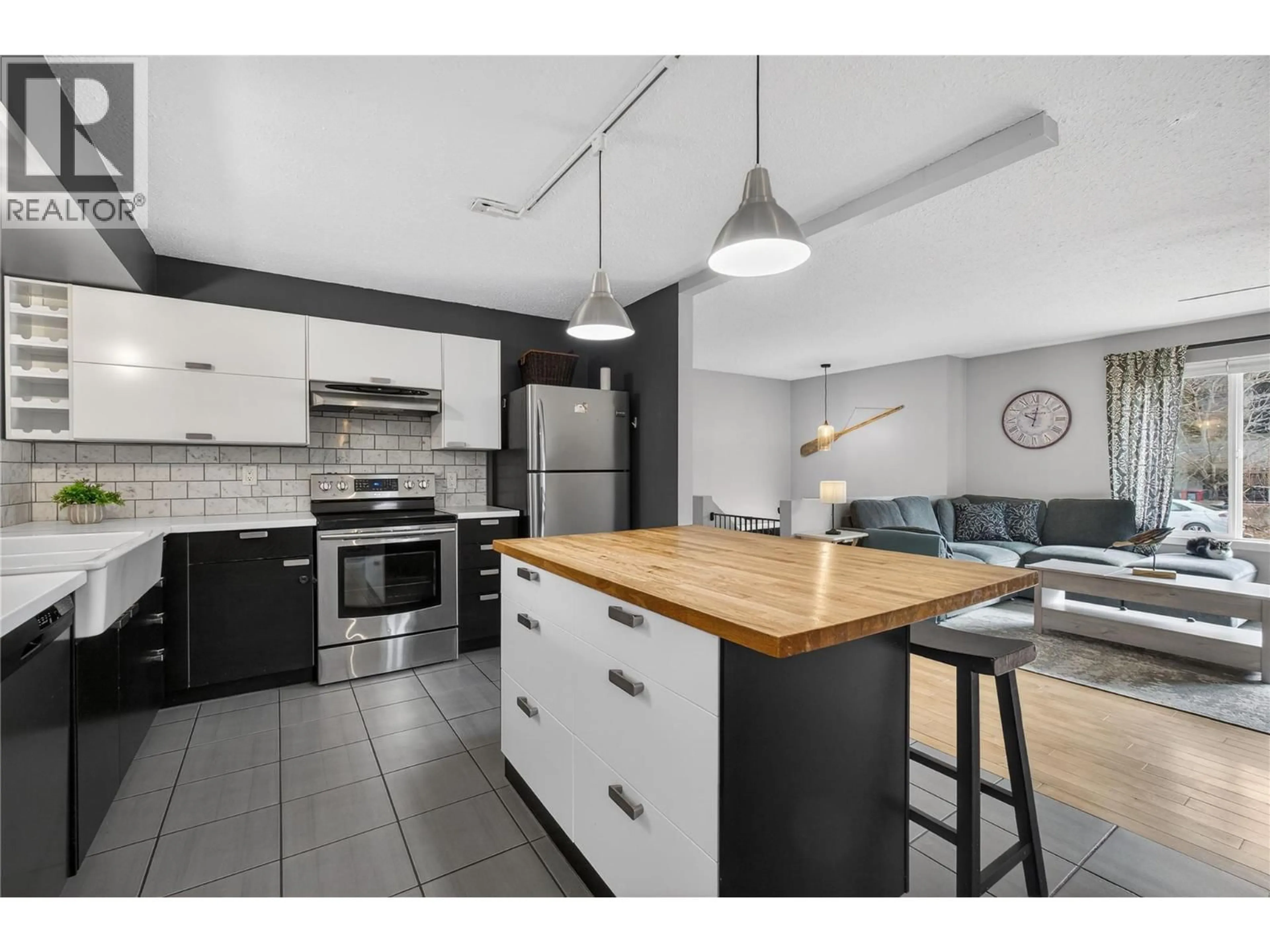 Open concept kitchen, unknown for 610 GILLIS AVENUE, Sicamous British Columbia V0E2V0