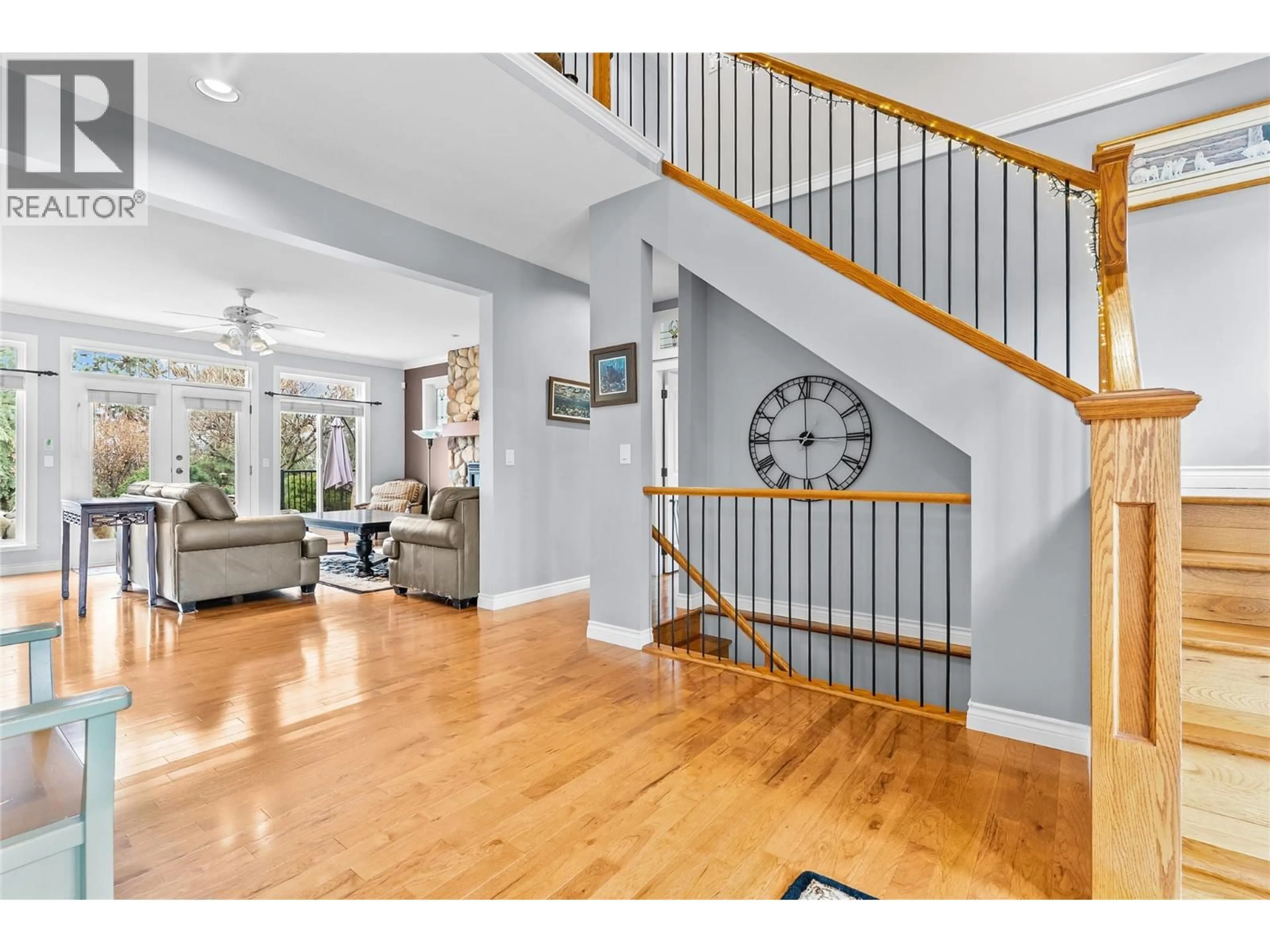 Indoor entryway for 4140 SEDDON ROAD, Kelowna British Columbia V1W4C9