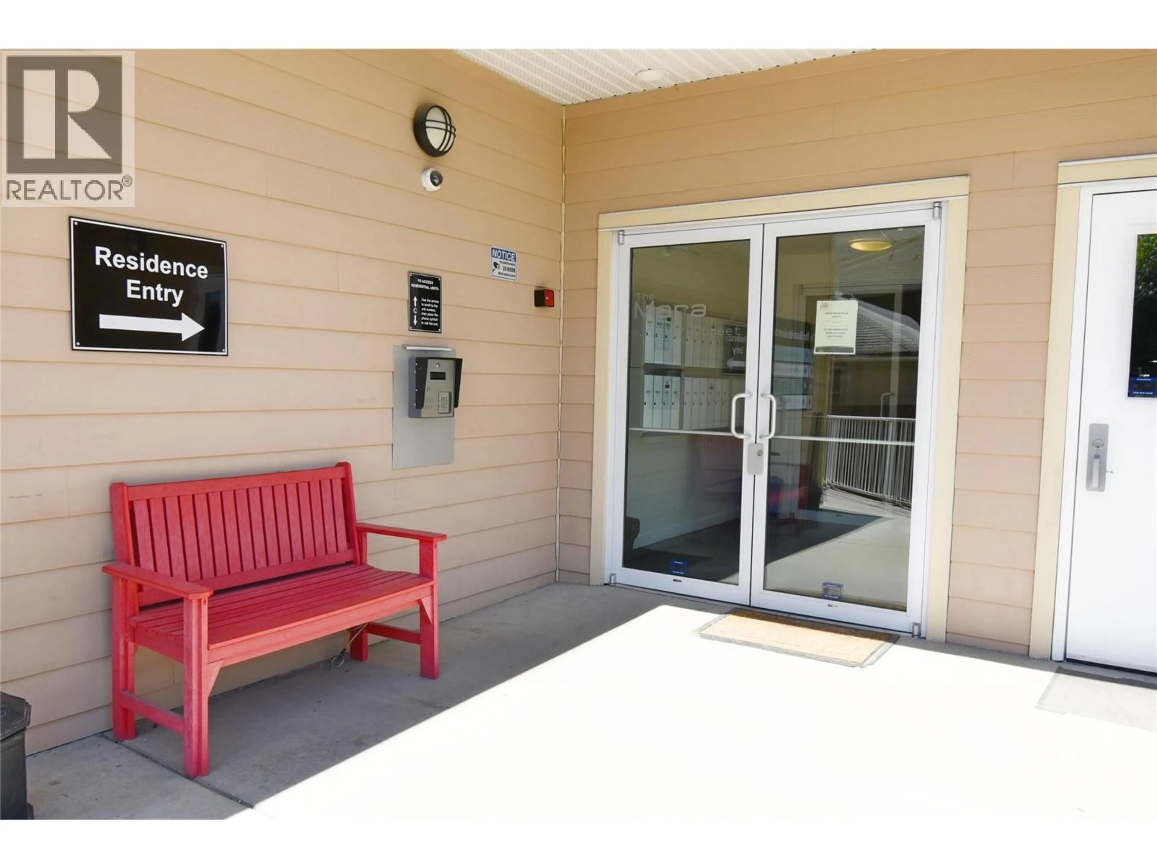 Unknown for 102 - 4205 27 STREET, Vernon British Columbia V1T4Y3