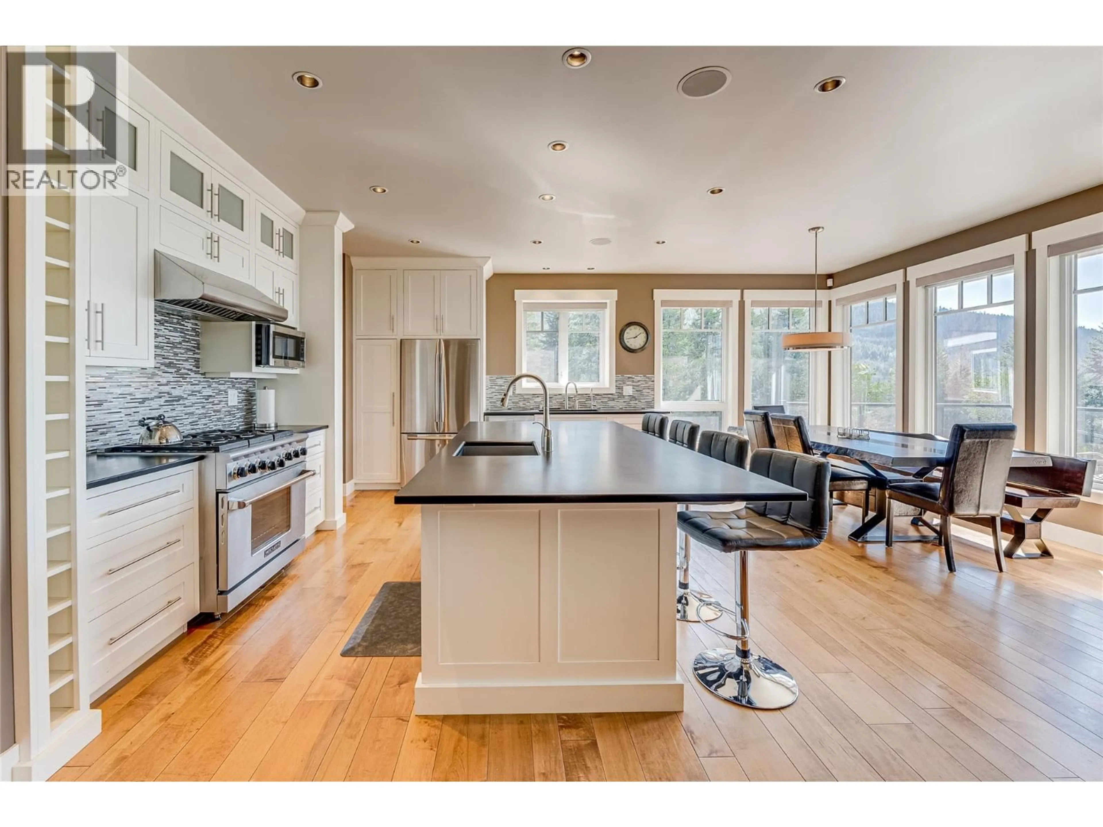 Open concept kitchen, unknown for 6054 LYNX DRIVE, Vernon British Columbia V1B3J5