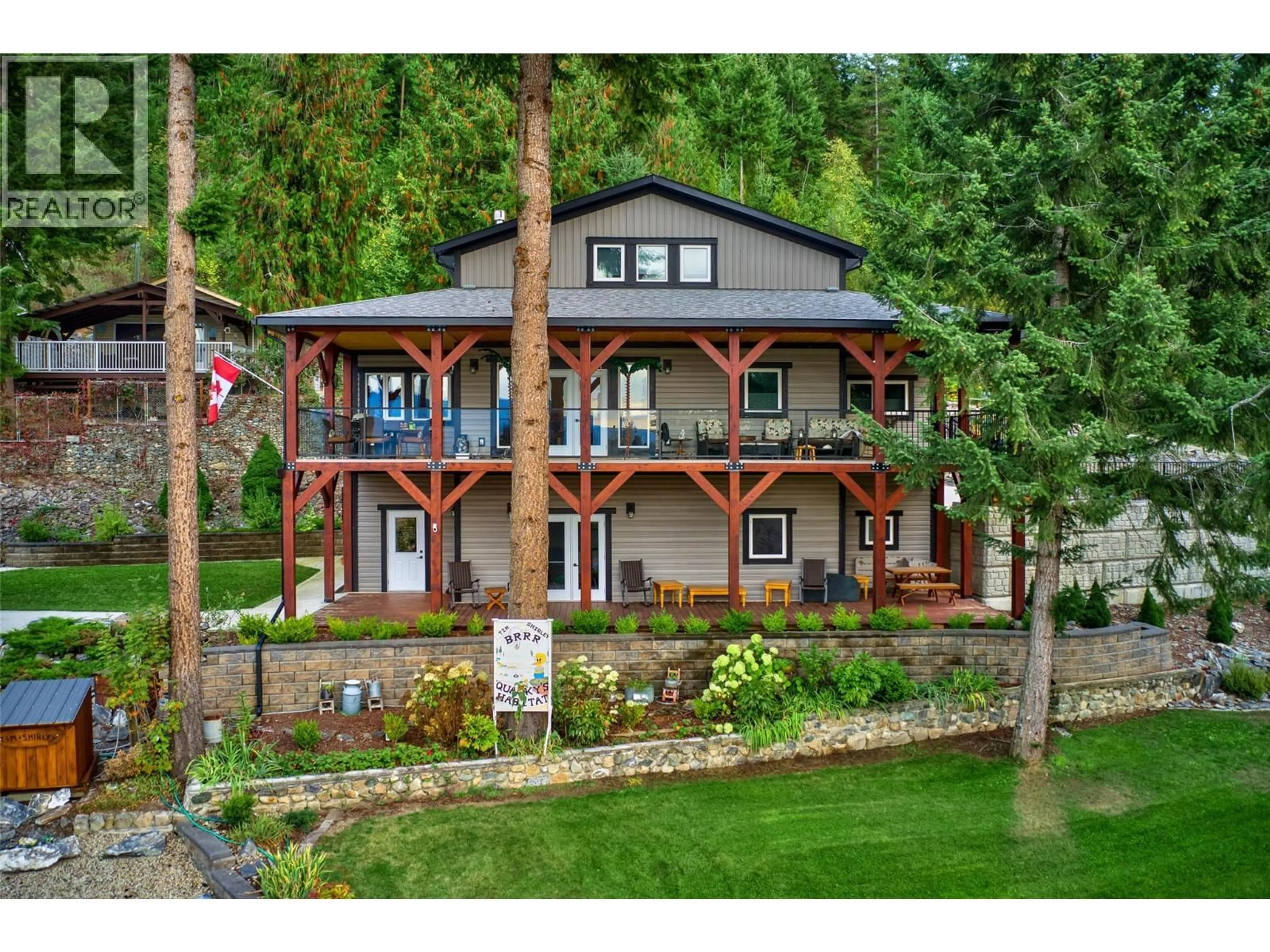 A pic from outside/outdoor area/front of a property/back of a property/a pic from drone, unknown for 2770 PERRIS ROAD, Blind Bay British Columbia V0E1H1