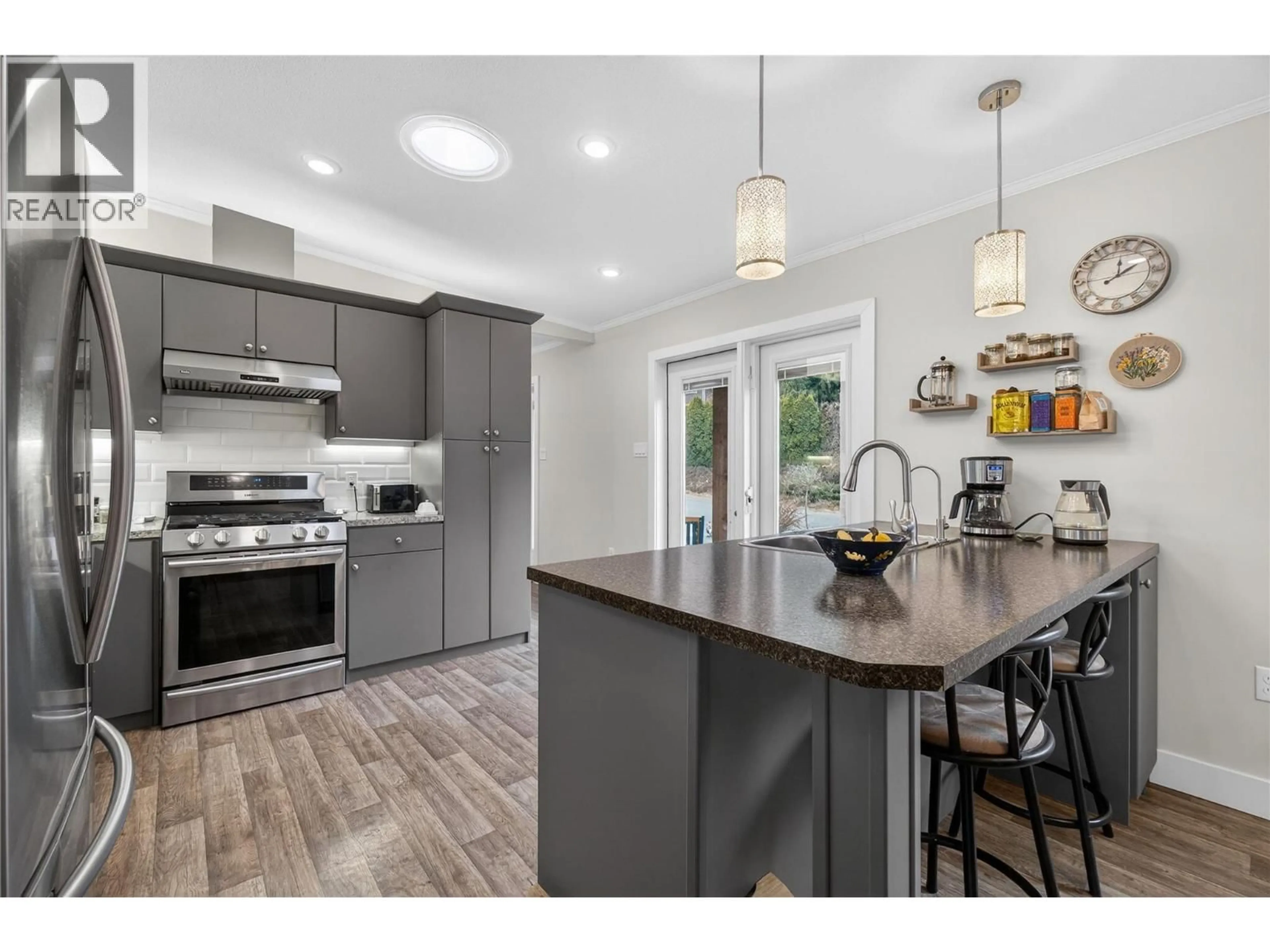Open concept kitchen, unknown for 102 GUNTER ELLISON ROAD, Enderby British Columbia V4Y4G1
