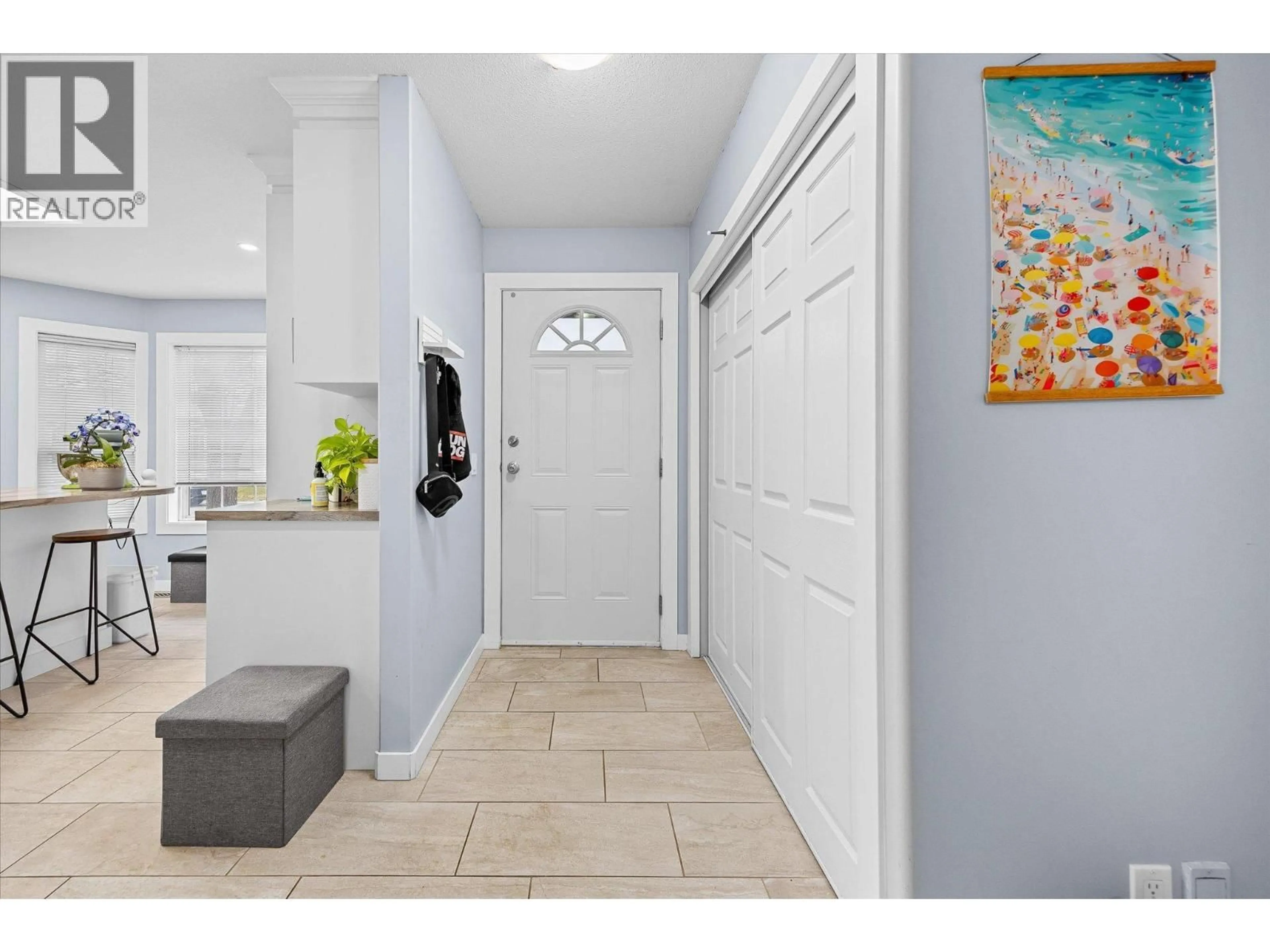 Indoor entryway for 95 - 2210 LOUIE DRIVE, West Kelowna British Columbia V4T2L7