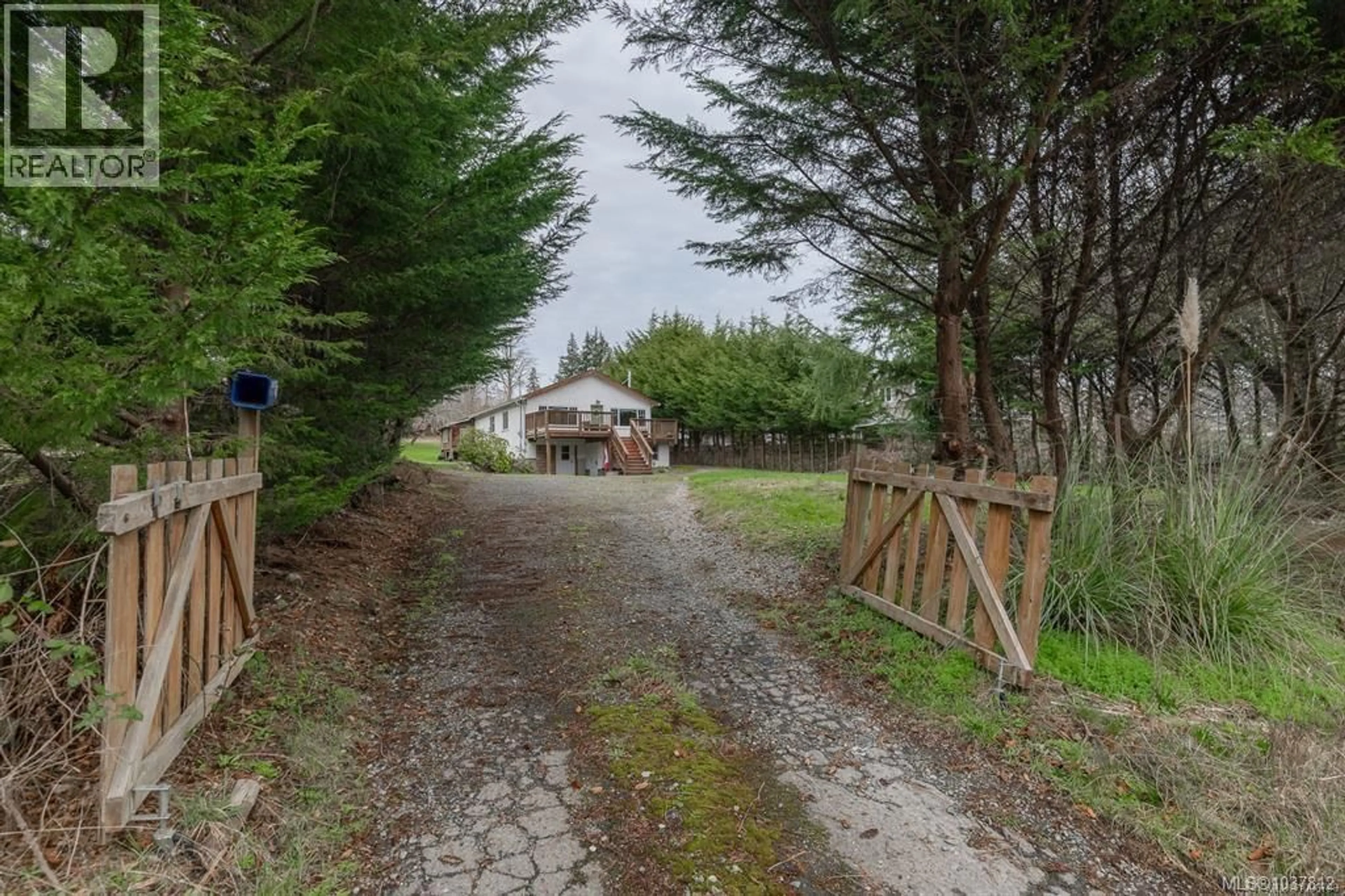 A pic from outside/outdoor area/front of a property/back of a property/a pic from drone, street for 6820 GRANT ROAD WEST, Sooke British Columbia V9Z0L7
