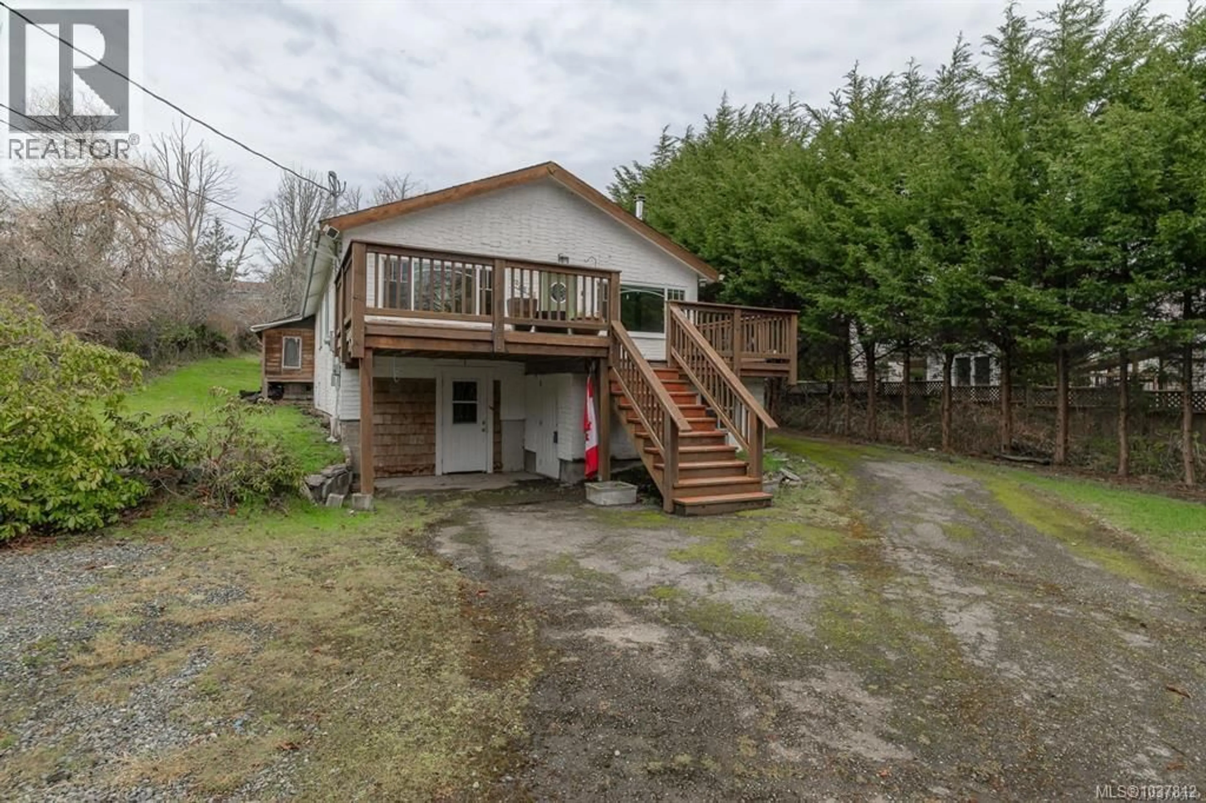 A pic from outside/outdoor area/front of a property/back of a property/a pic from drone, street for 6820 GRANT ROAD WEST, Sooke British Columbia V9Z0L7