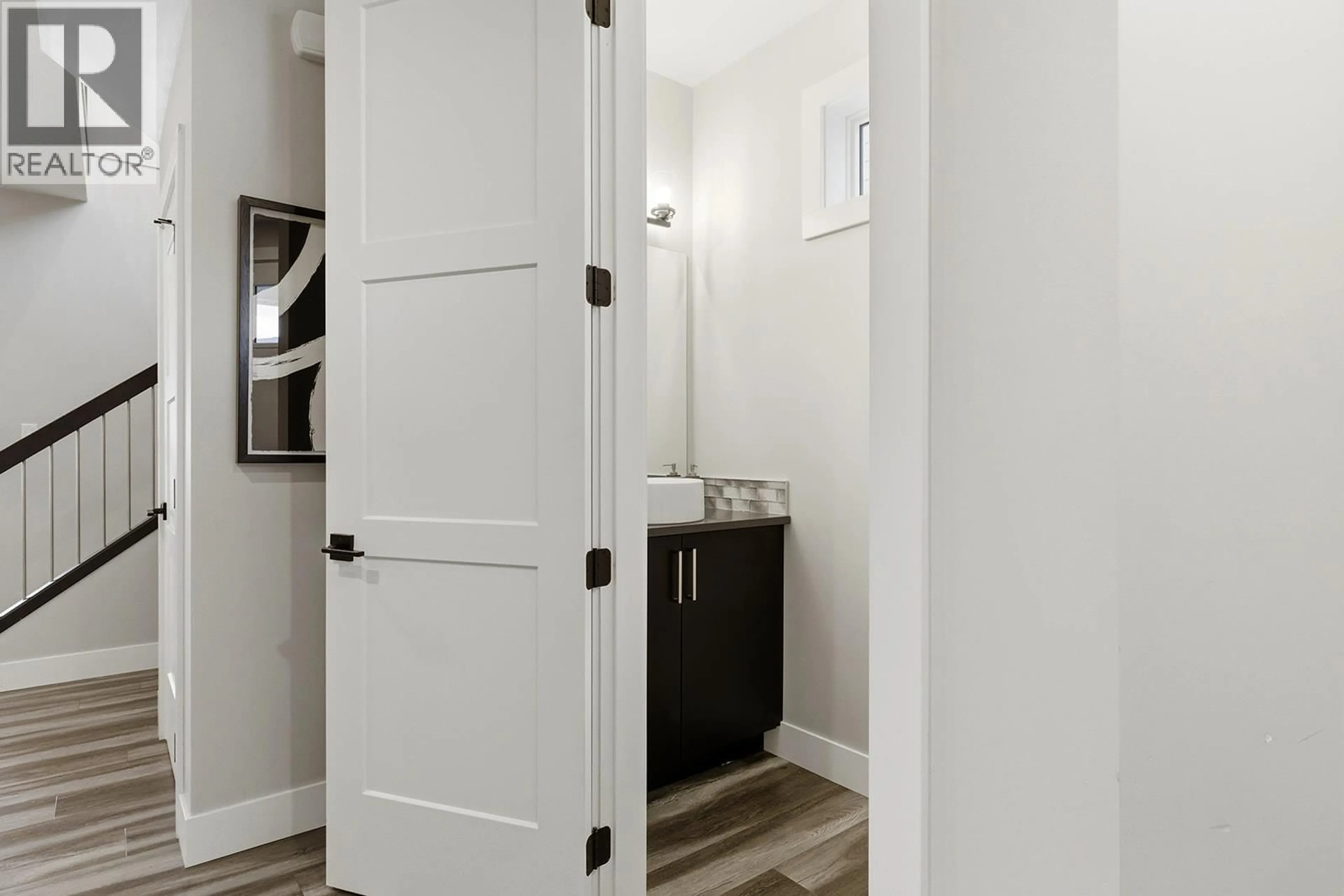 Indoor entryway for 2398 HAWKS BOULEVARD, West Kelowna British Columbia V4T0A7