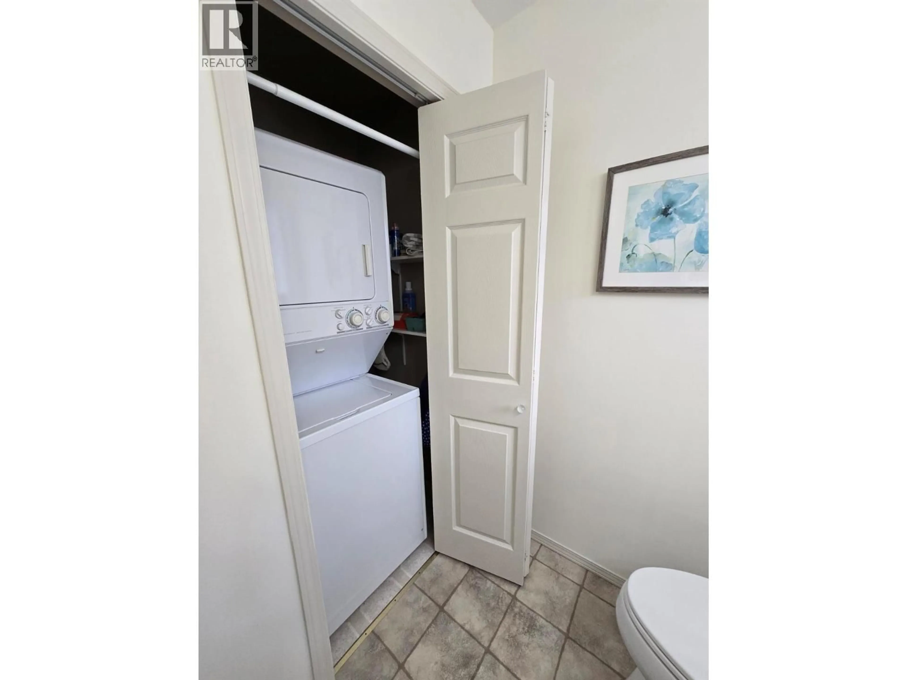 Laundry room for 16 - 2951 11 AVENUE NORTHEAST, Salmon Arm British Columbia V1E1V8
