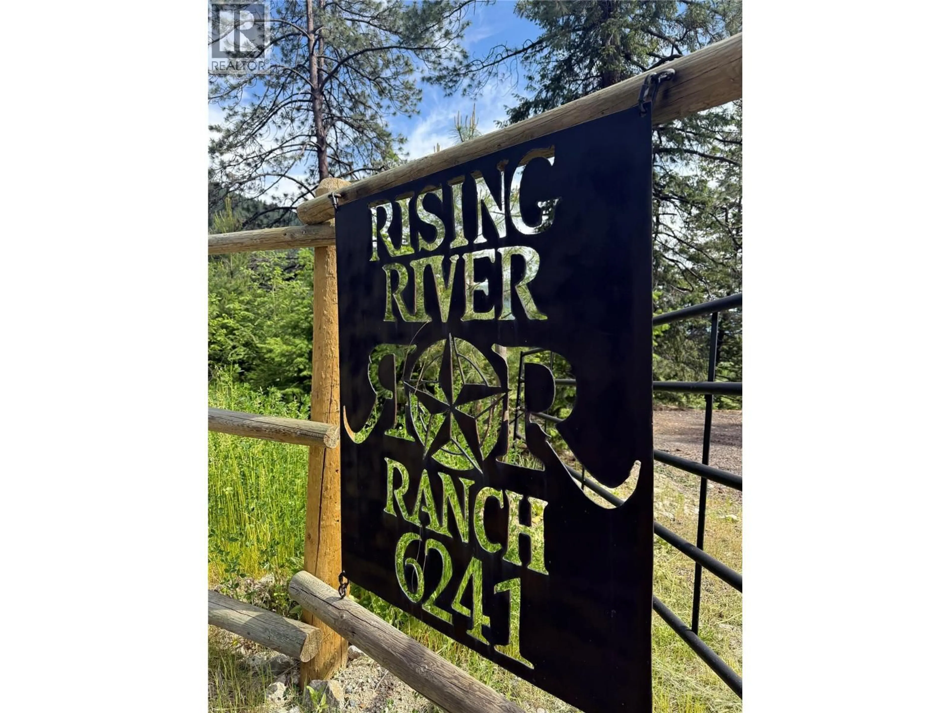 Unknown for 6241 33 HIGHWAY, Carmi British Columbia V0H1A0