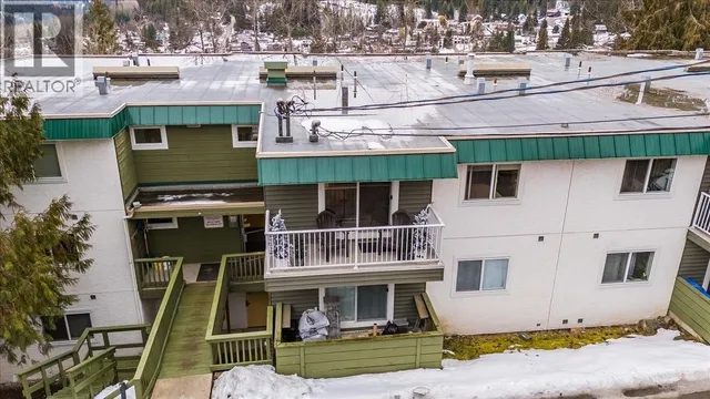 404 - 1611 NICKLEPLATE ROAD, Rossland 3