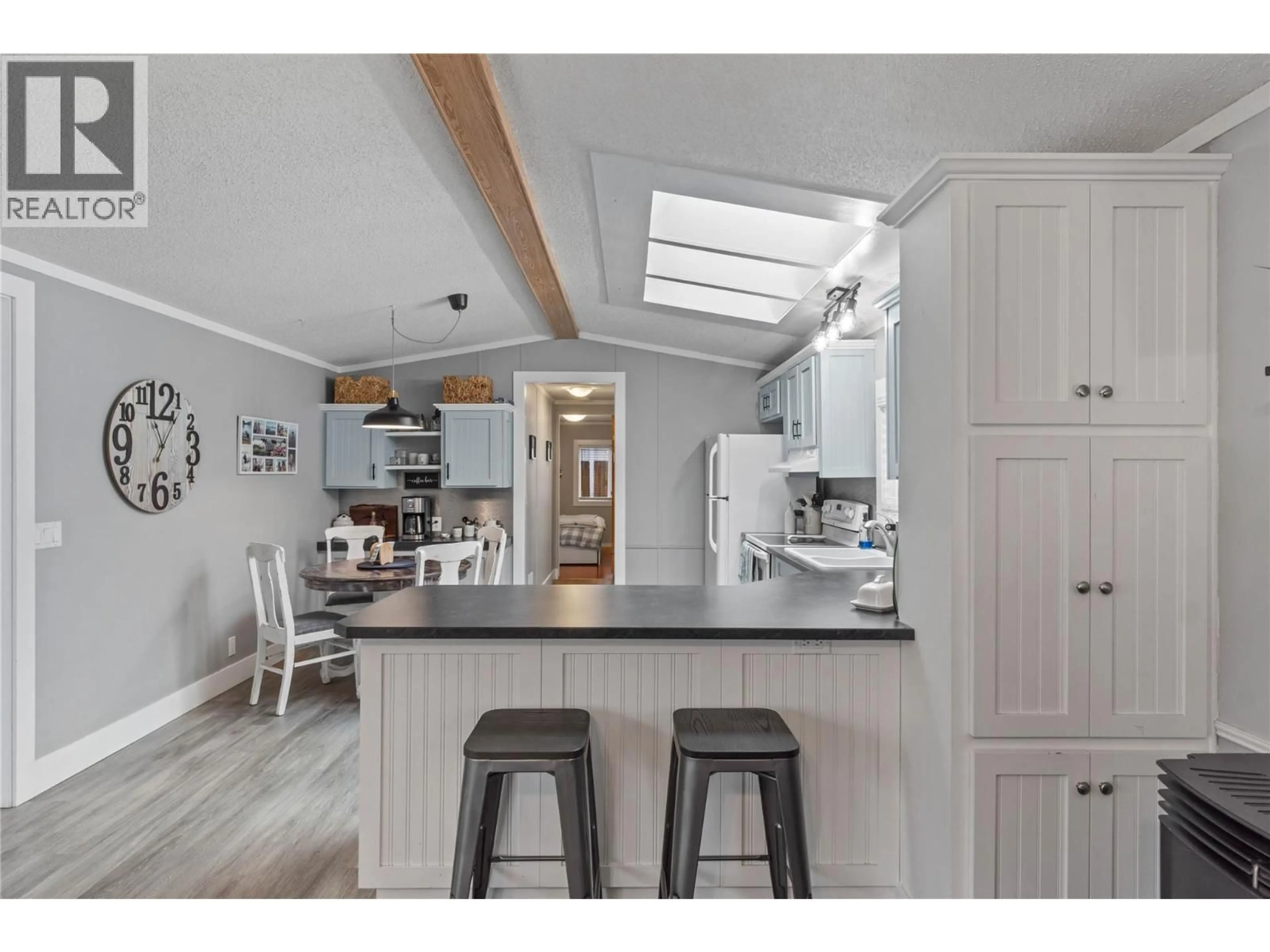 Open concept kitchen, unknown for 62 - 1555 HOWE ROAD, Kamloops British Columbia V1S1V1