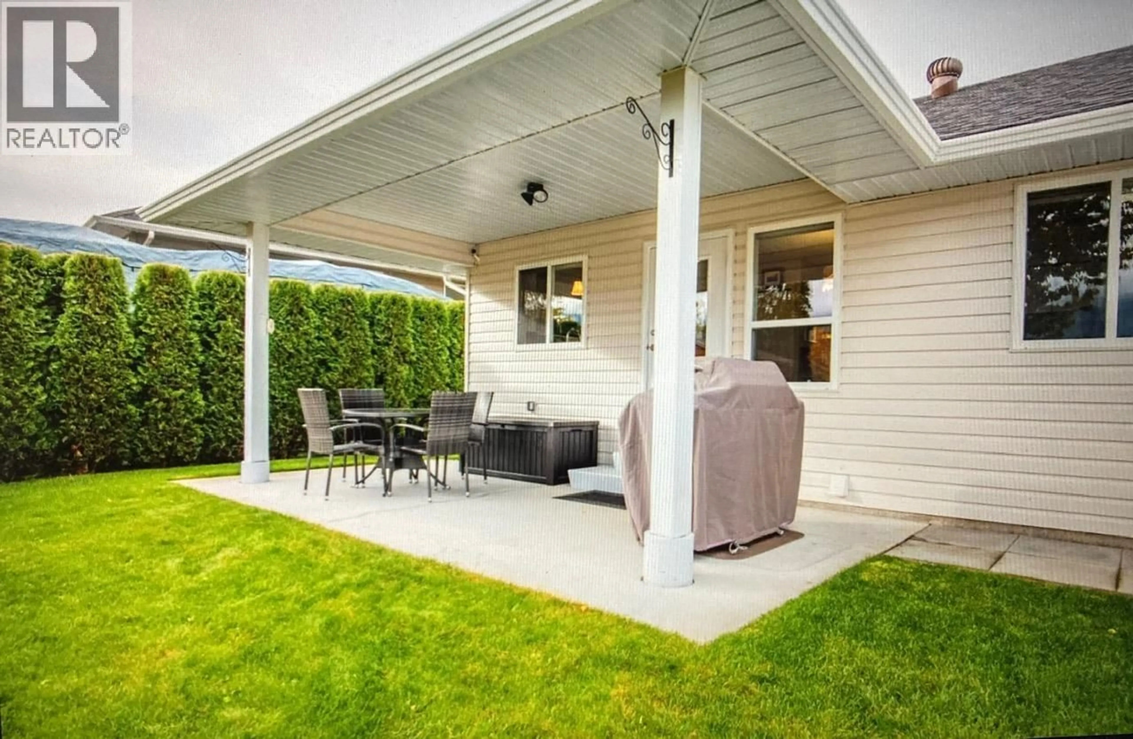 Patio, street for 3397 14TH AVENUE, Castlegar British Columbia V1N4G1