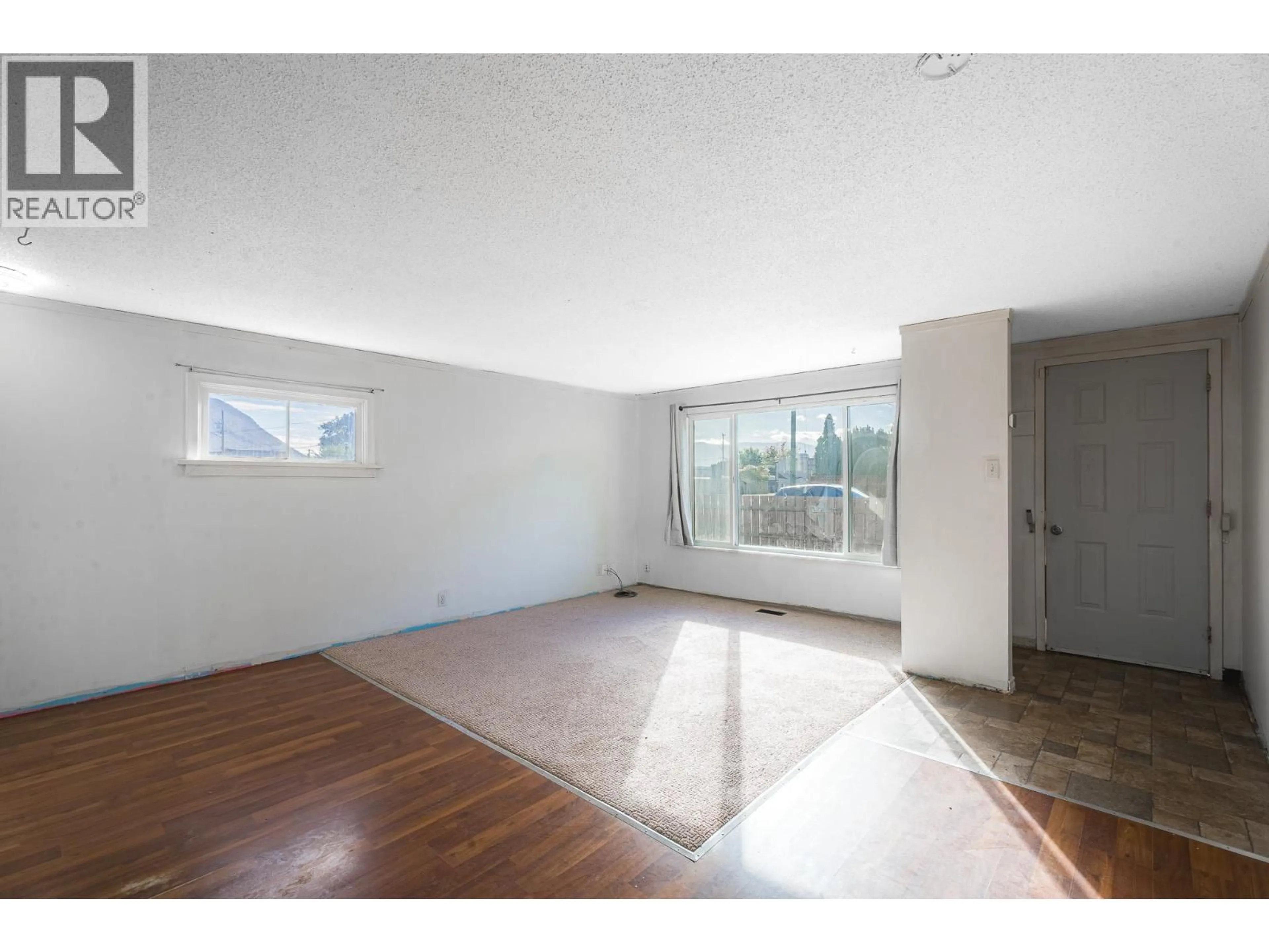 A pic of a room for 928 SHERBROOKE AVENUE, Kamloops British Columbia V2B1W2