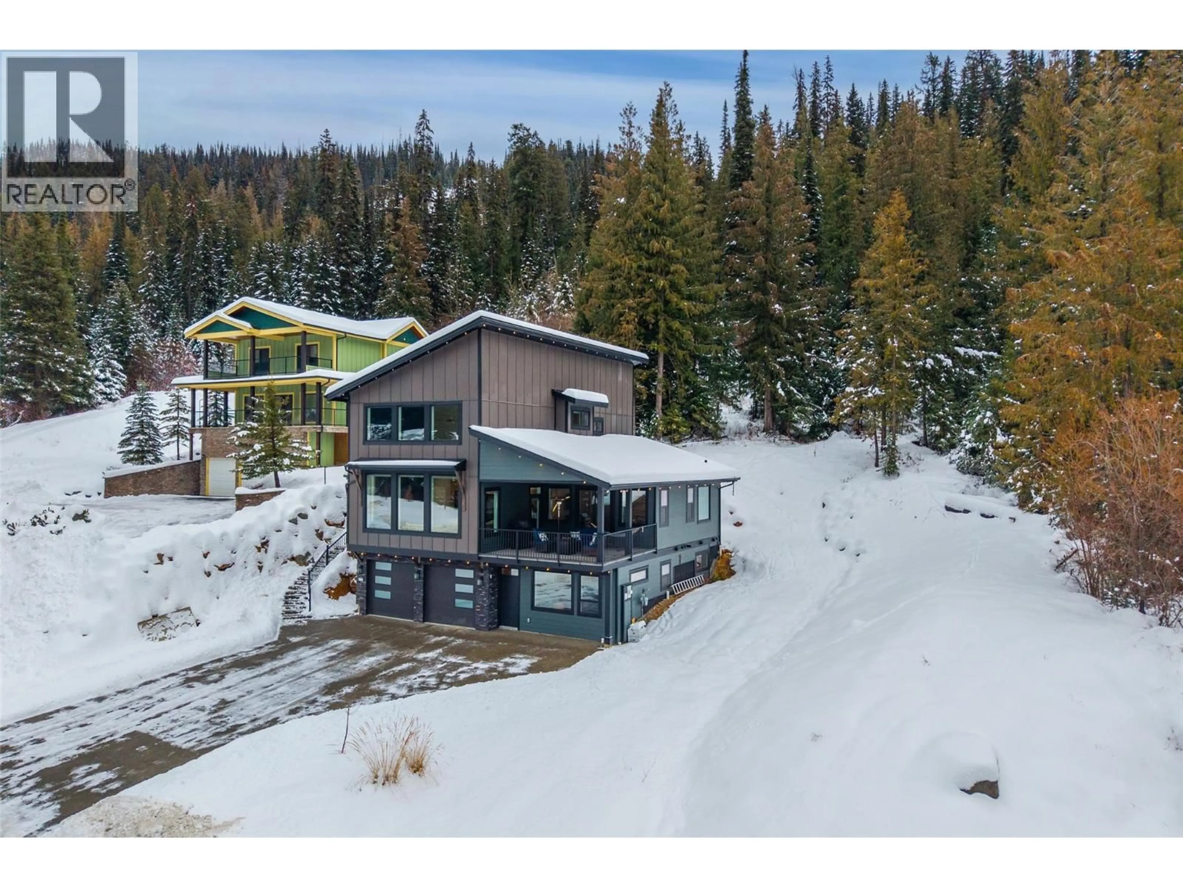 A pic from outside/outdoor area/front of a property/back of a property/a pic from drone, unknown for 2533 MOUNTAIN VIEW DRIVE, Sun Peaks British Columbia V0E5N0