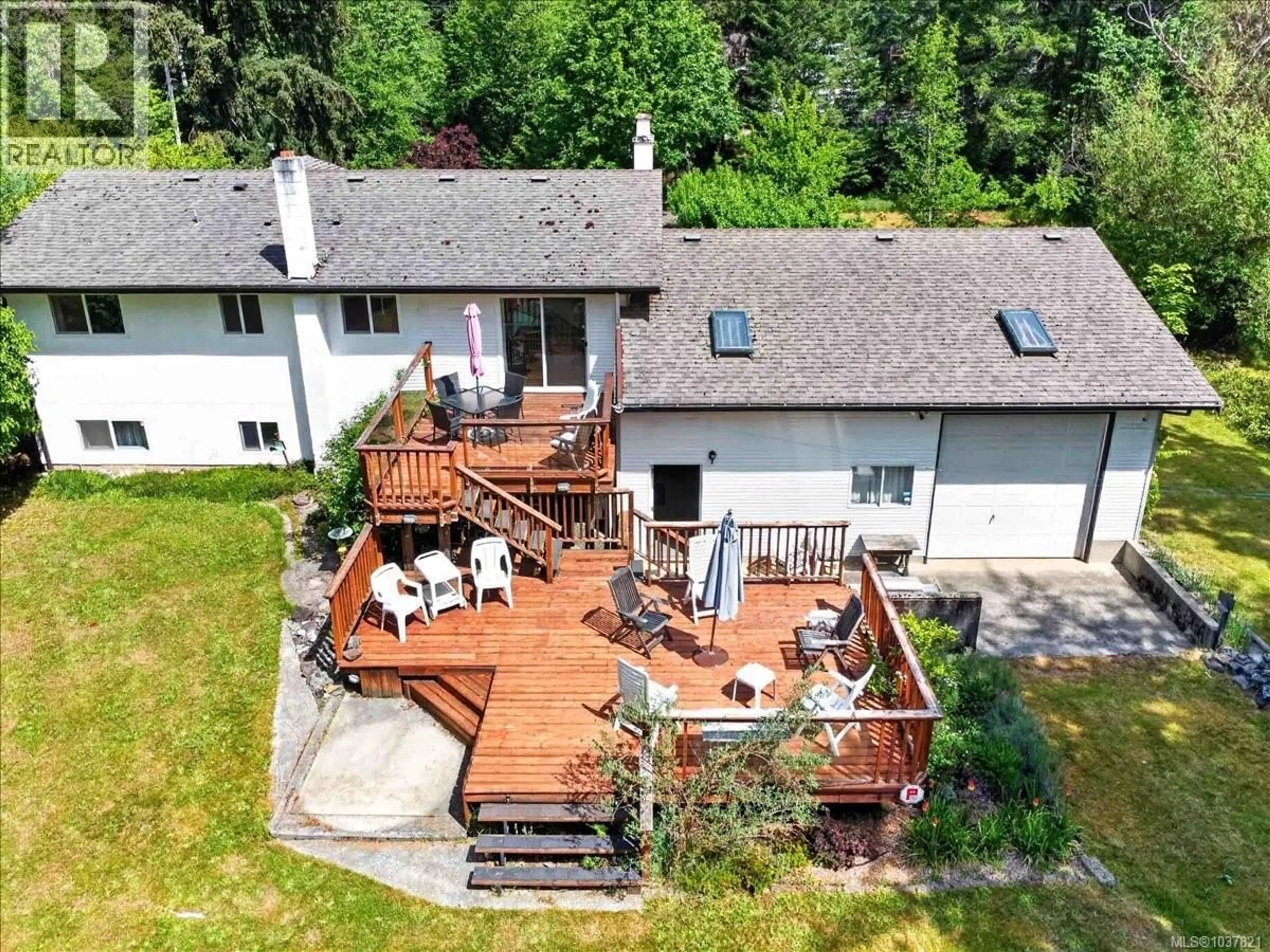 A pic from outside/outdoor area/front of a property/back of a property/a pic from drone, unknown for 5996 MALABAR ROAD, Port Alberni British Columbia V9Y8L2