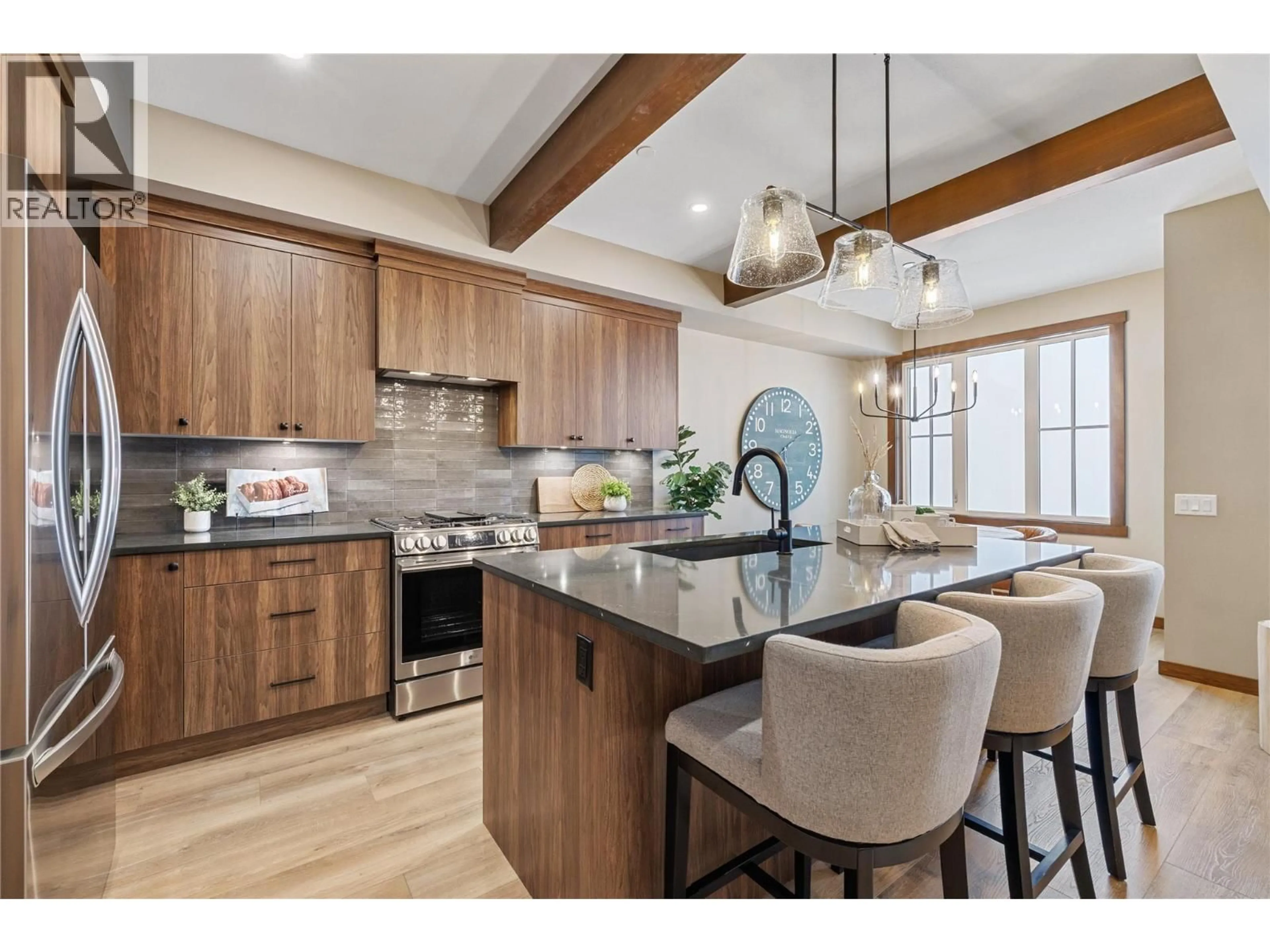Open concept kitchen, unknown for 88 - 255 FEATHERTOP WAY, Big White British Columbia V1P1T4