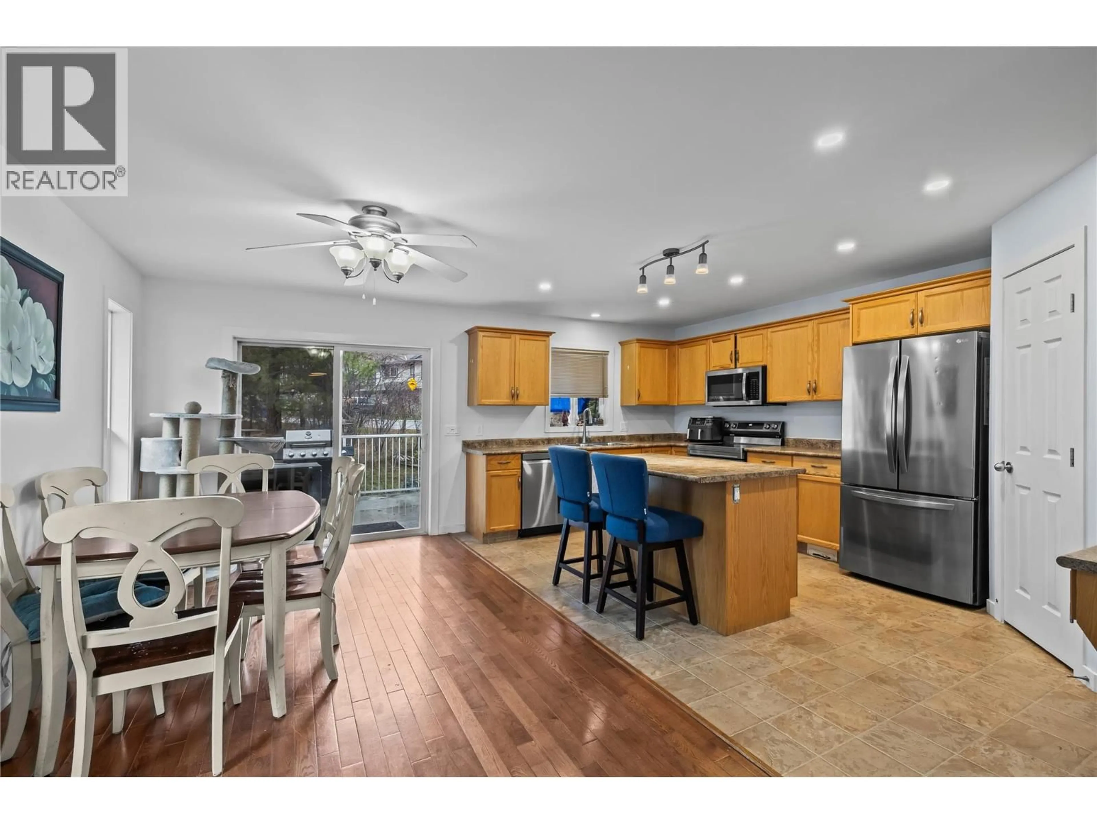 Open concept kitchen, unknown for 2010 PORCUPINE COURT, Westbank British Columbia V4T2H5