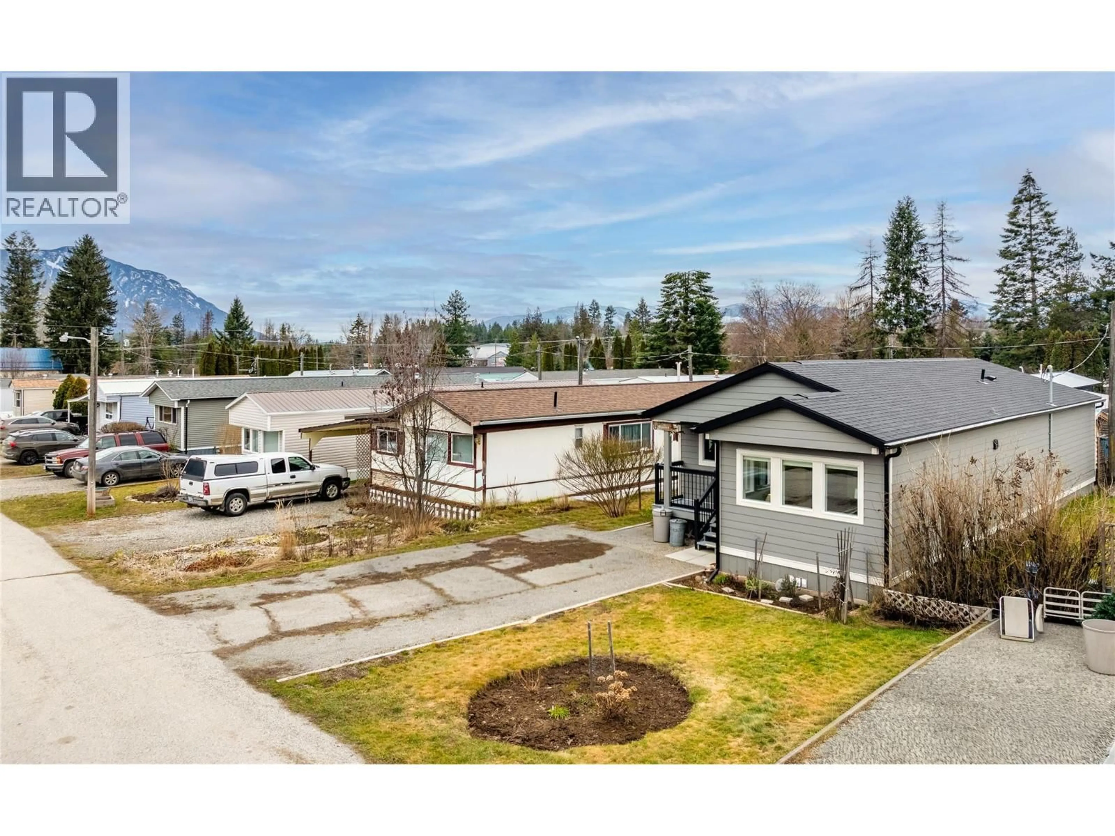 A pic from outside/outdoor area/front of a property/back of a property/a pic from drone, mountain view for 20 - 3510 ERICKSON ROAD, Erickson British Columbia V0B1G9