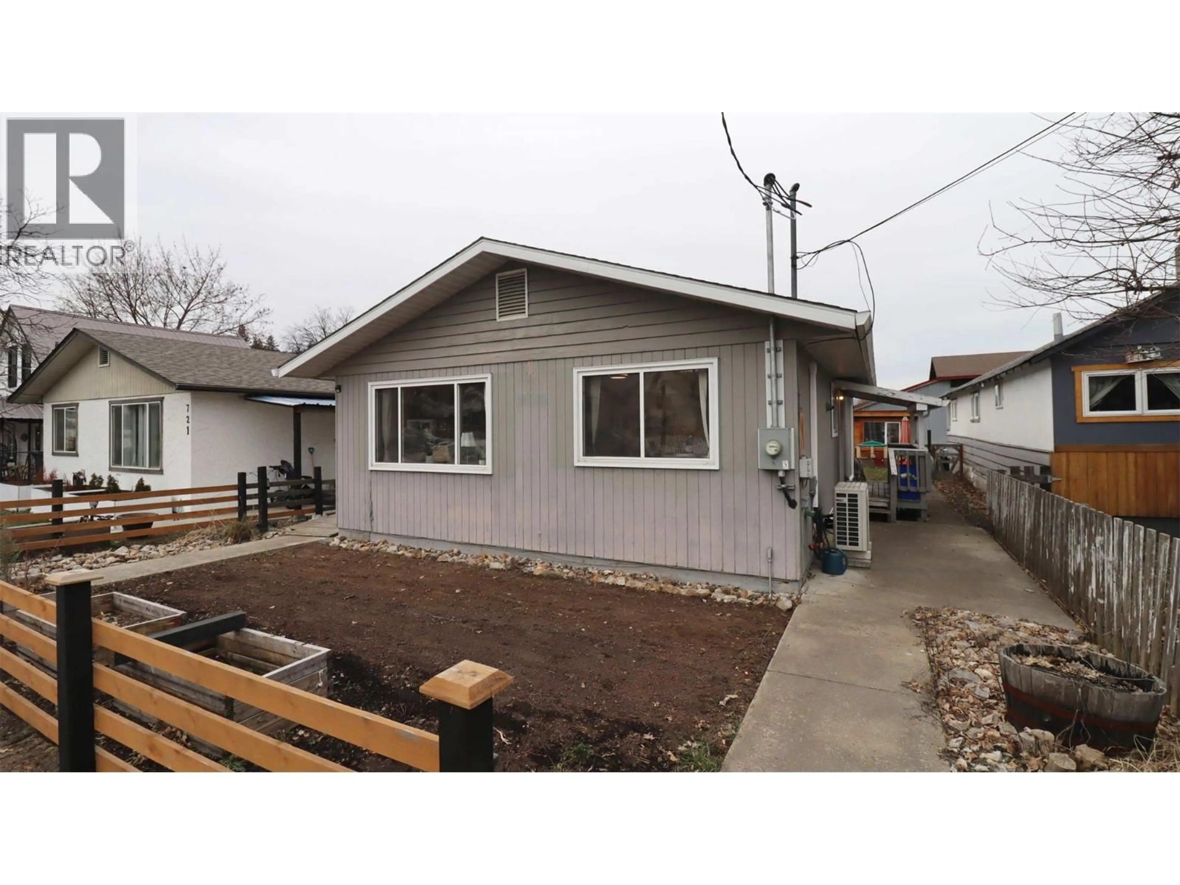 Home with vinyl exterior material, street for 719 KNIGHT AVENUE, Enderby British Columbia V0E1V1