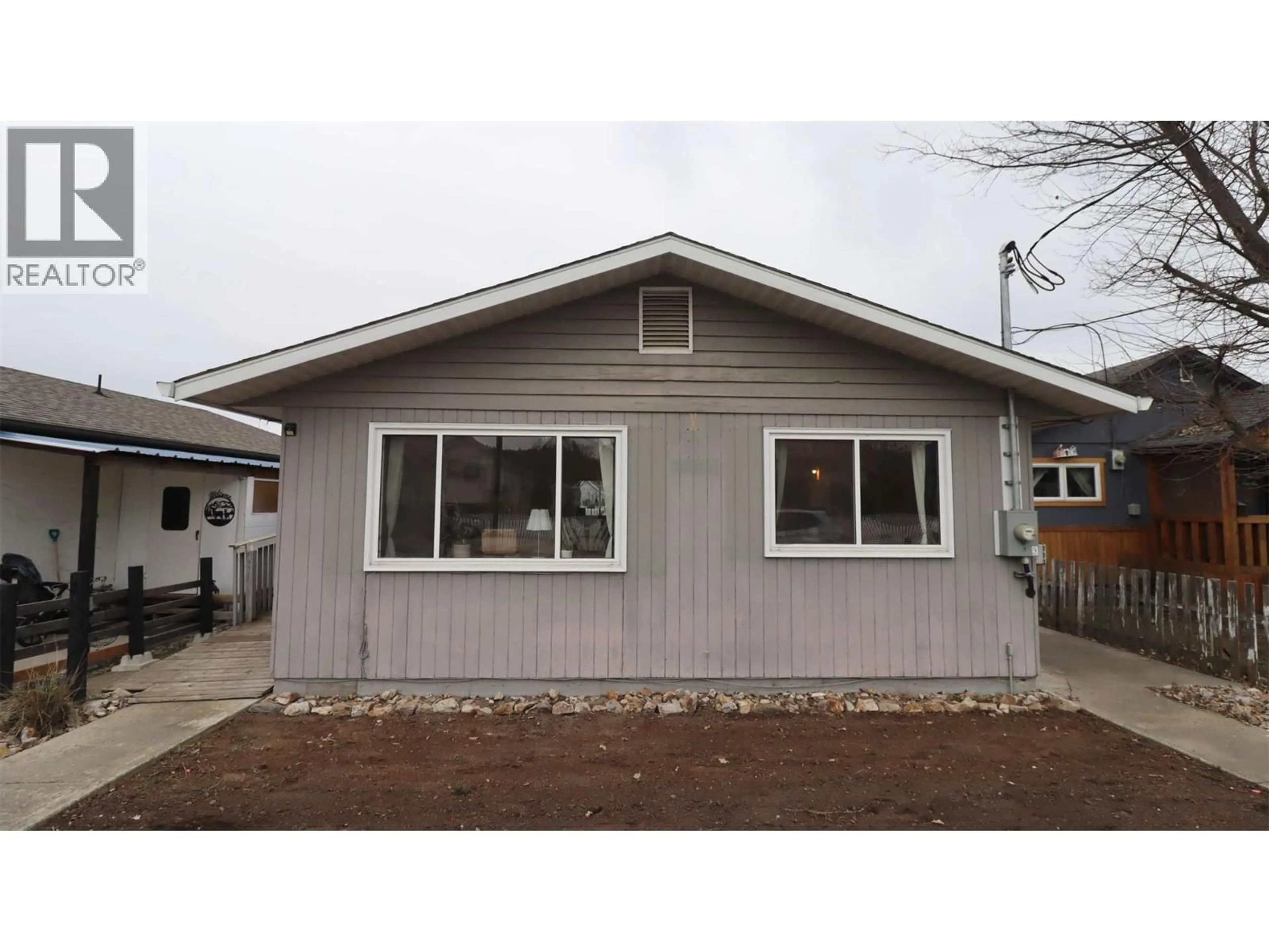 Home with vinyl exterior material, street for 719 KNIGHT AVENUE, Enderby British Columbia V0E1V1