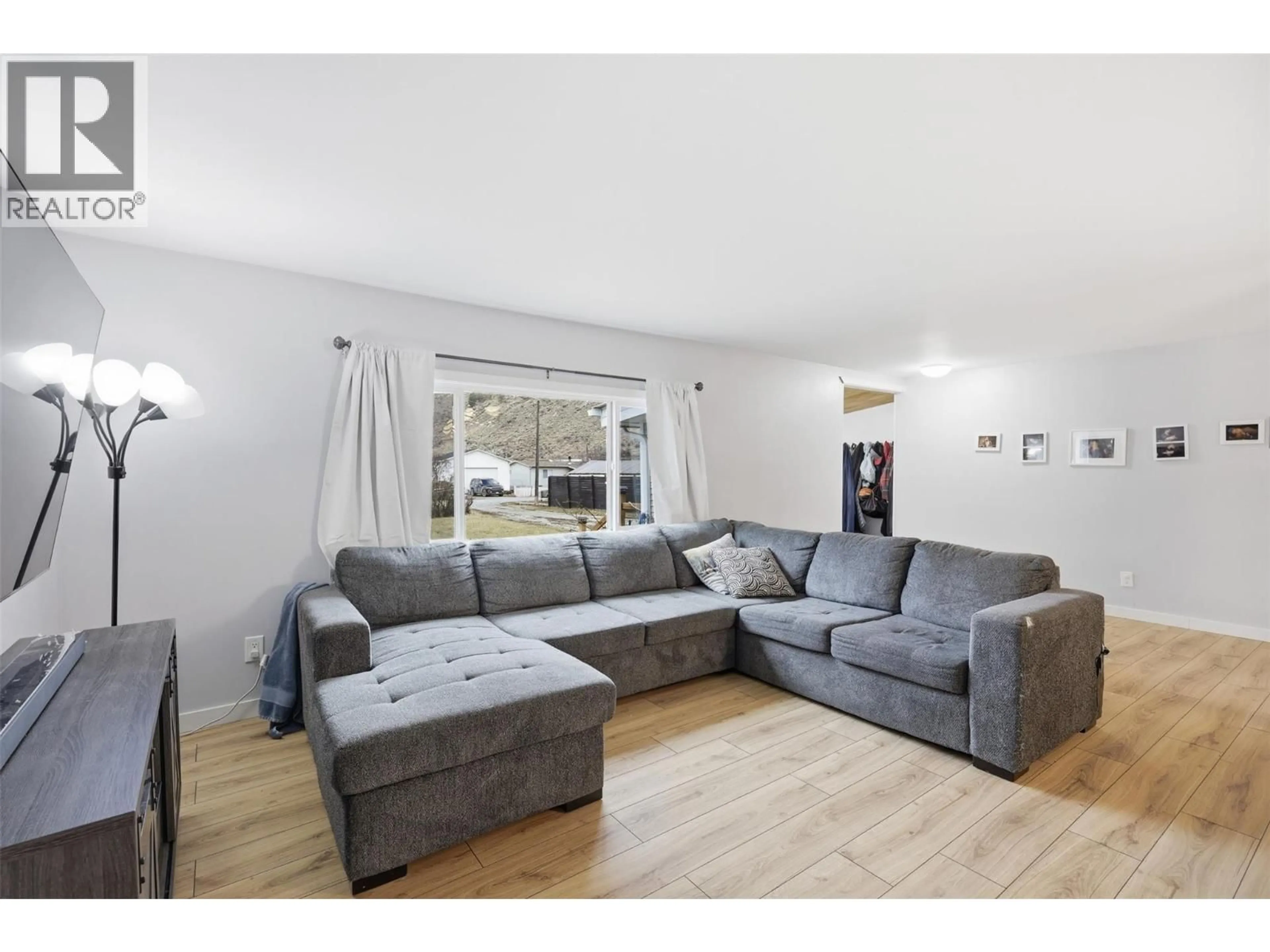 Living room with furniture, unknown for 1328 RIVERVIEW PLACE, Pritchard British Columbia V0E2P0