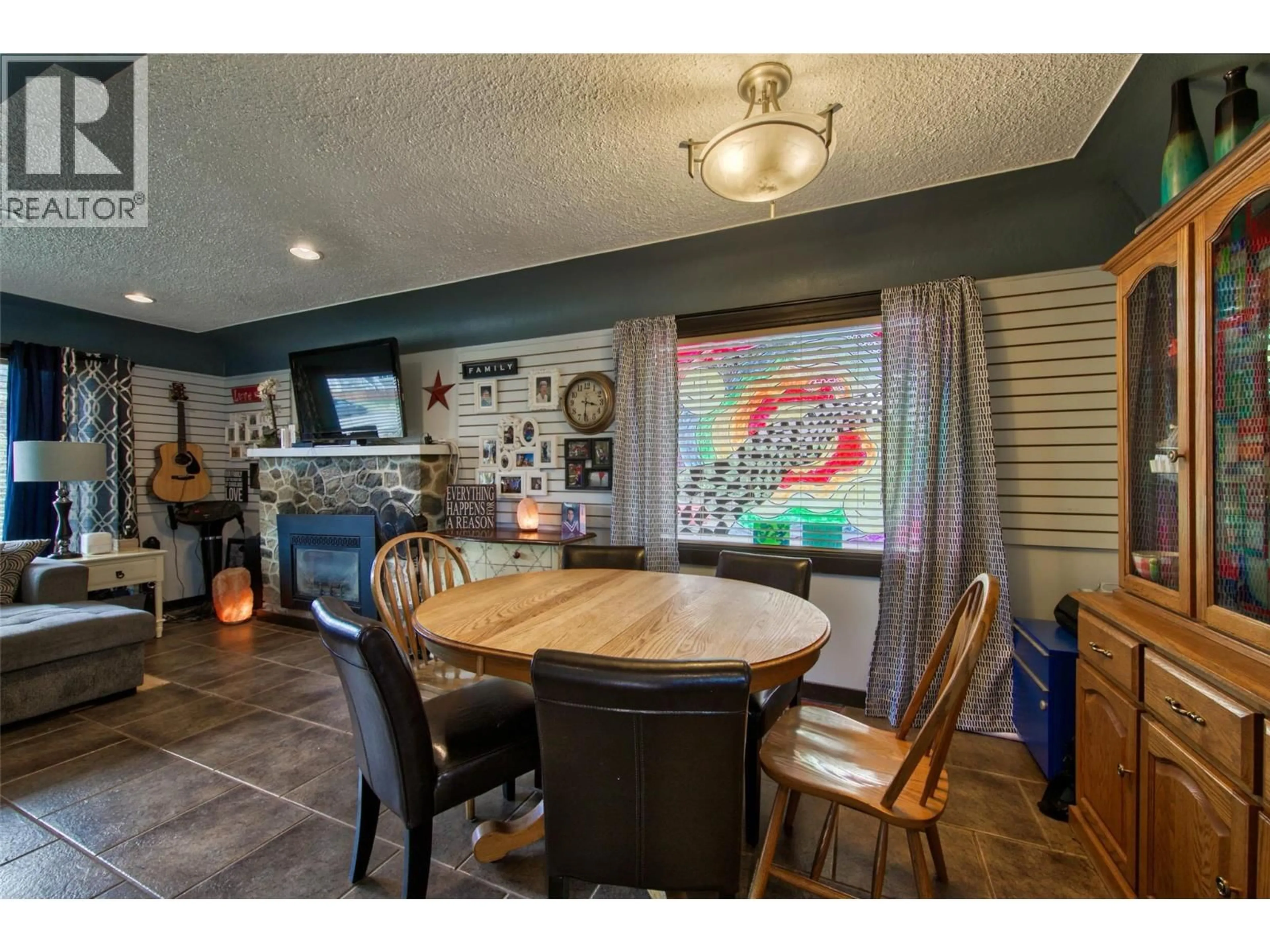 Dining room, unknown for 1006 BATTLE STREET, Kamloops British Columbia V2C2N3