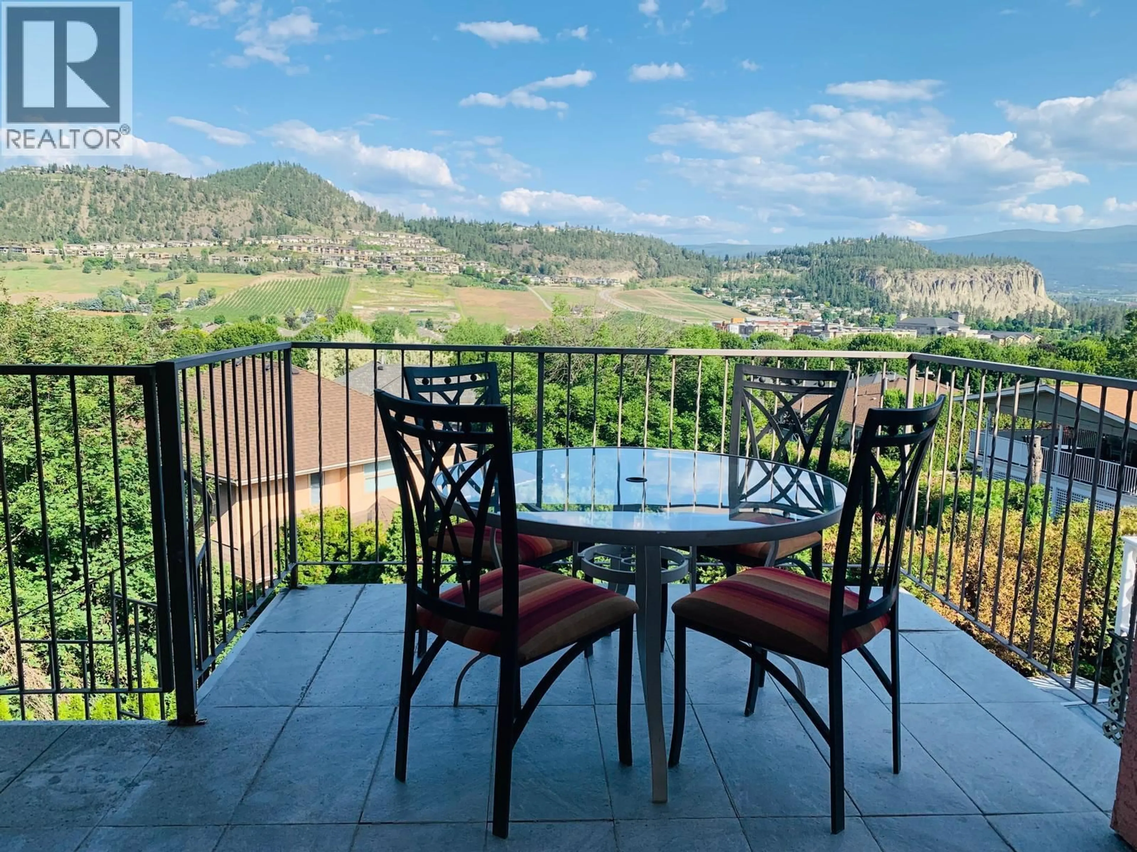 Patio, water/lake/river/ocean view for 573 SPRUCEVIEW PLACE NORTH, Kelowna British Columbia V1V1S7