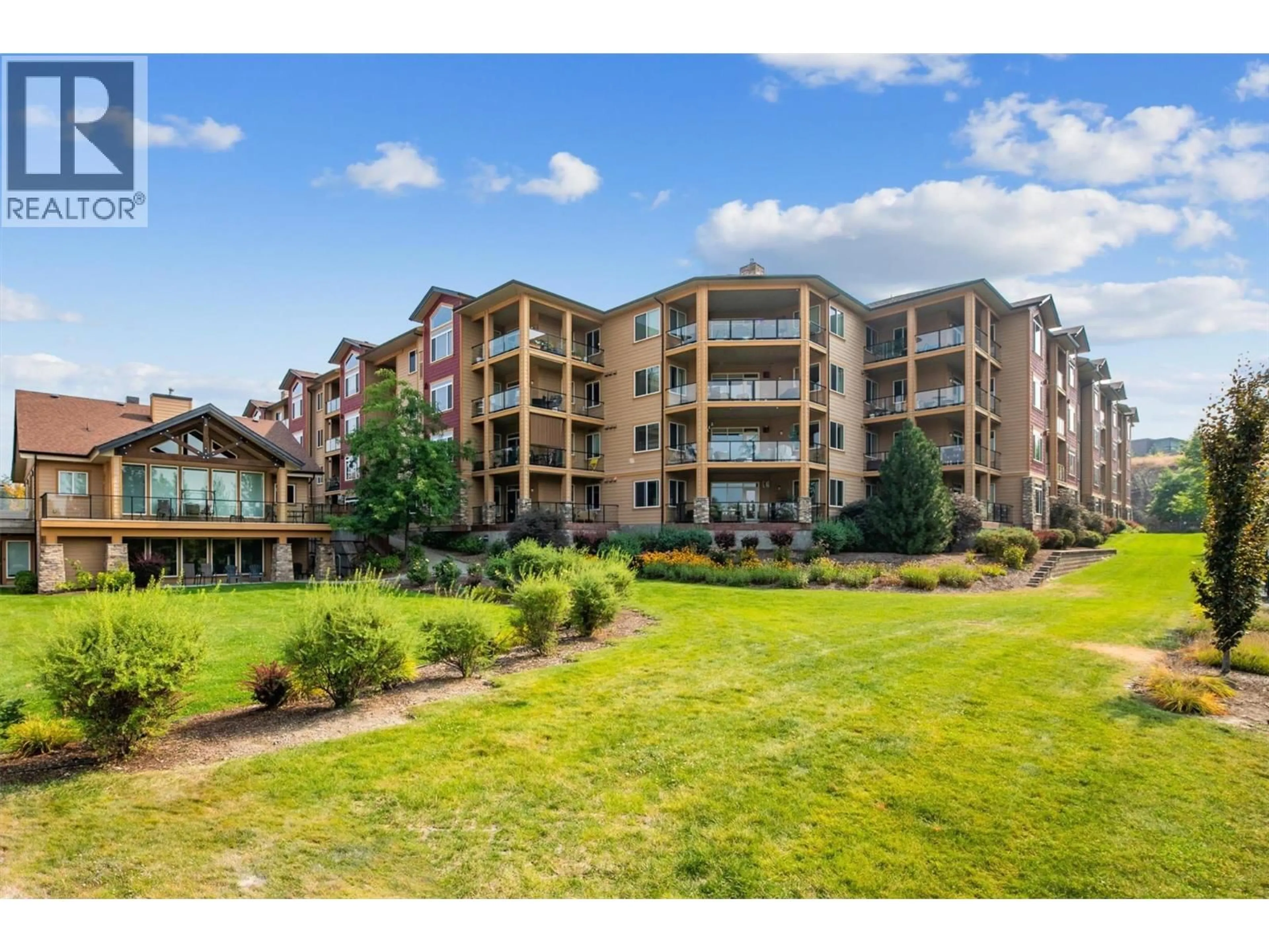 A pic from outside/outdoor area/front of a property/back of a property/a pic from drone, water/lake/river/ocean view for 214 - 2532 SHORELINE DRIVE, Lake Country British Columbia V4V2R6