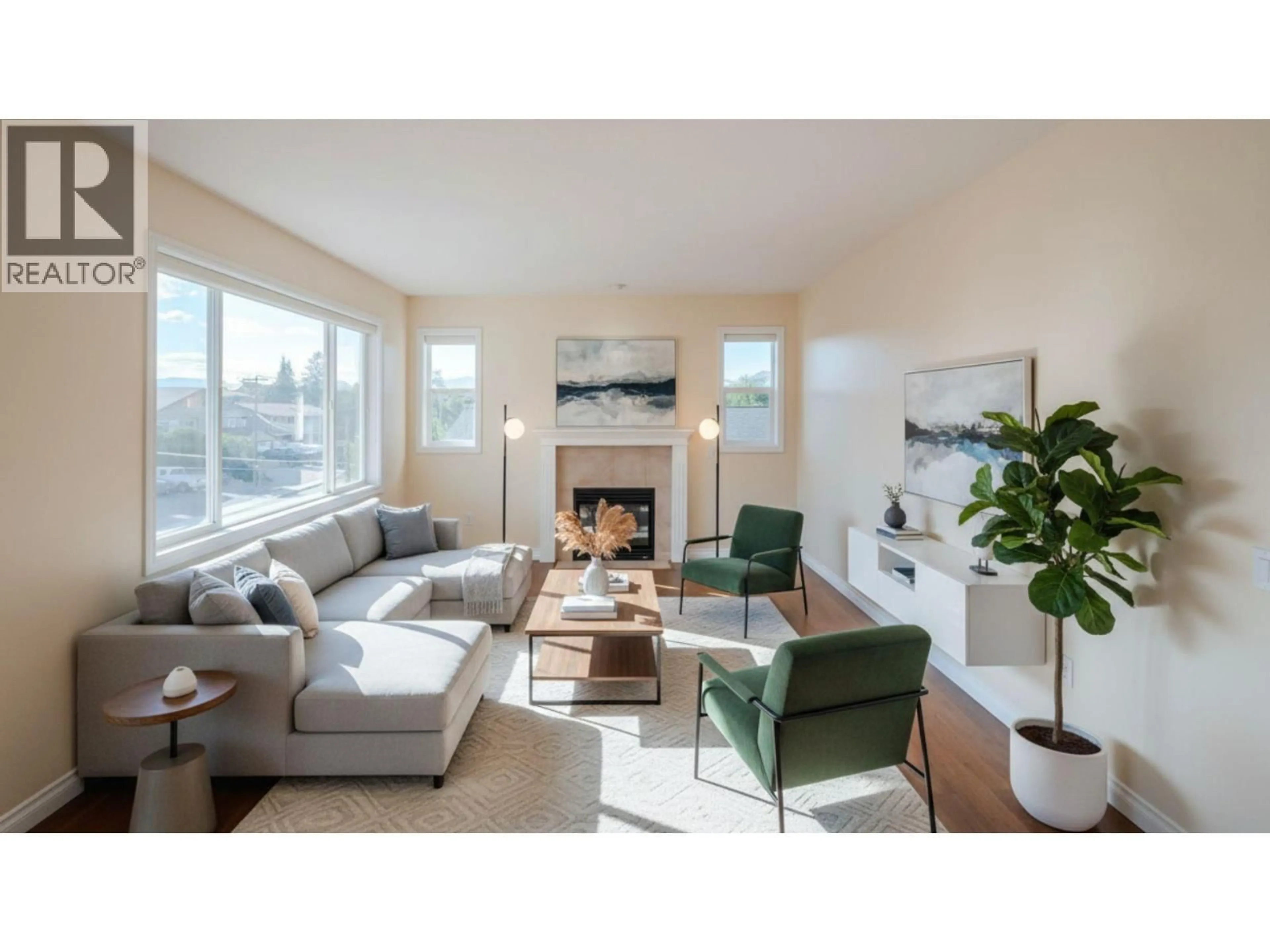 Living room with furniture, unknown for 301 - 5820 89TH STREET, Osoyoos British Columbia V0H1V1
