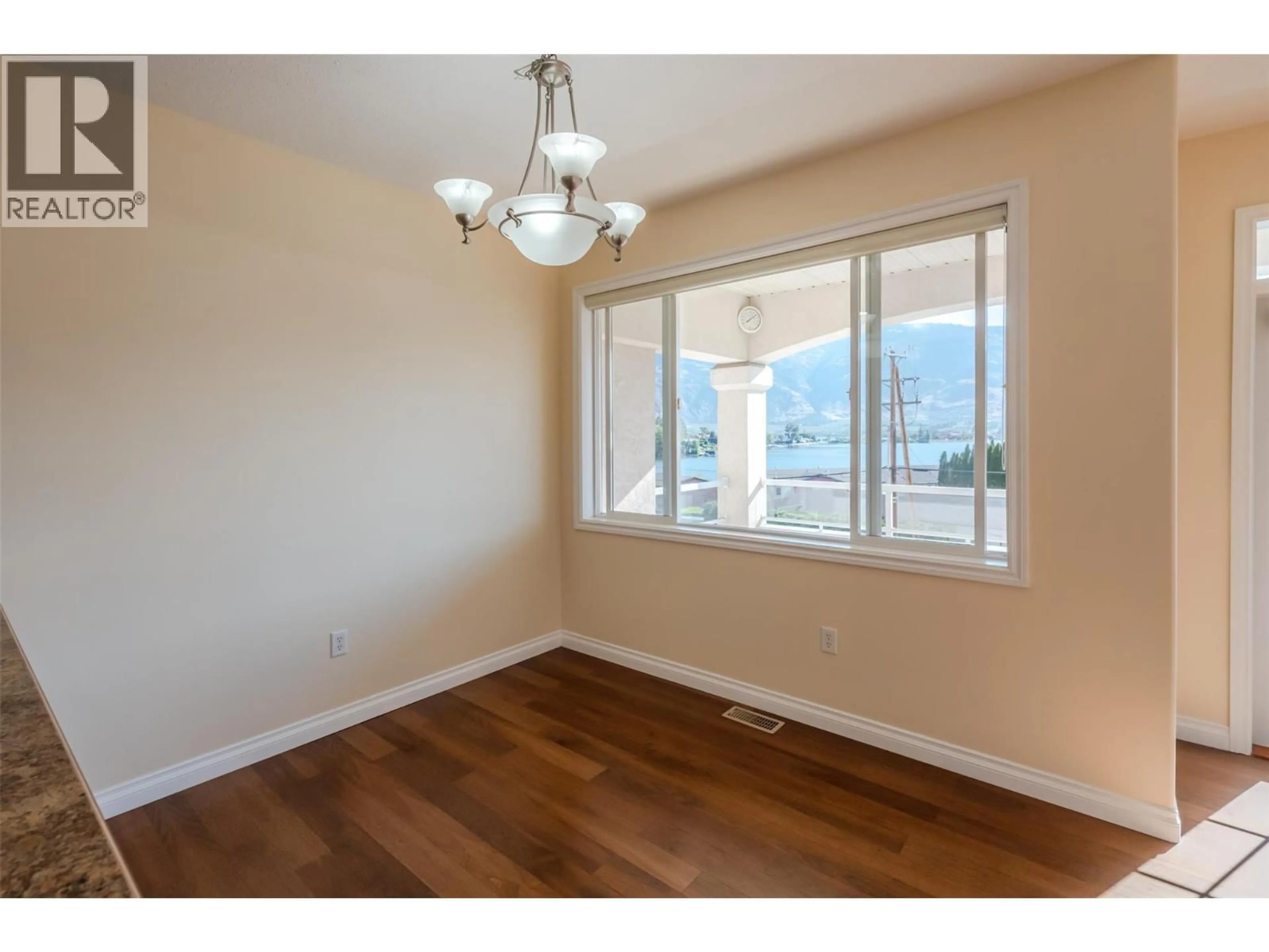 A pic of a room for 301 - 5820 89TH STREET, Osoyoos British Columbia V0H1V1