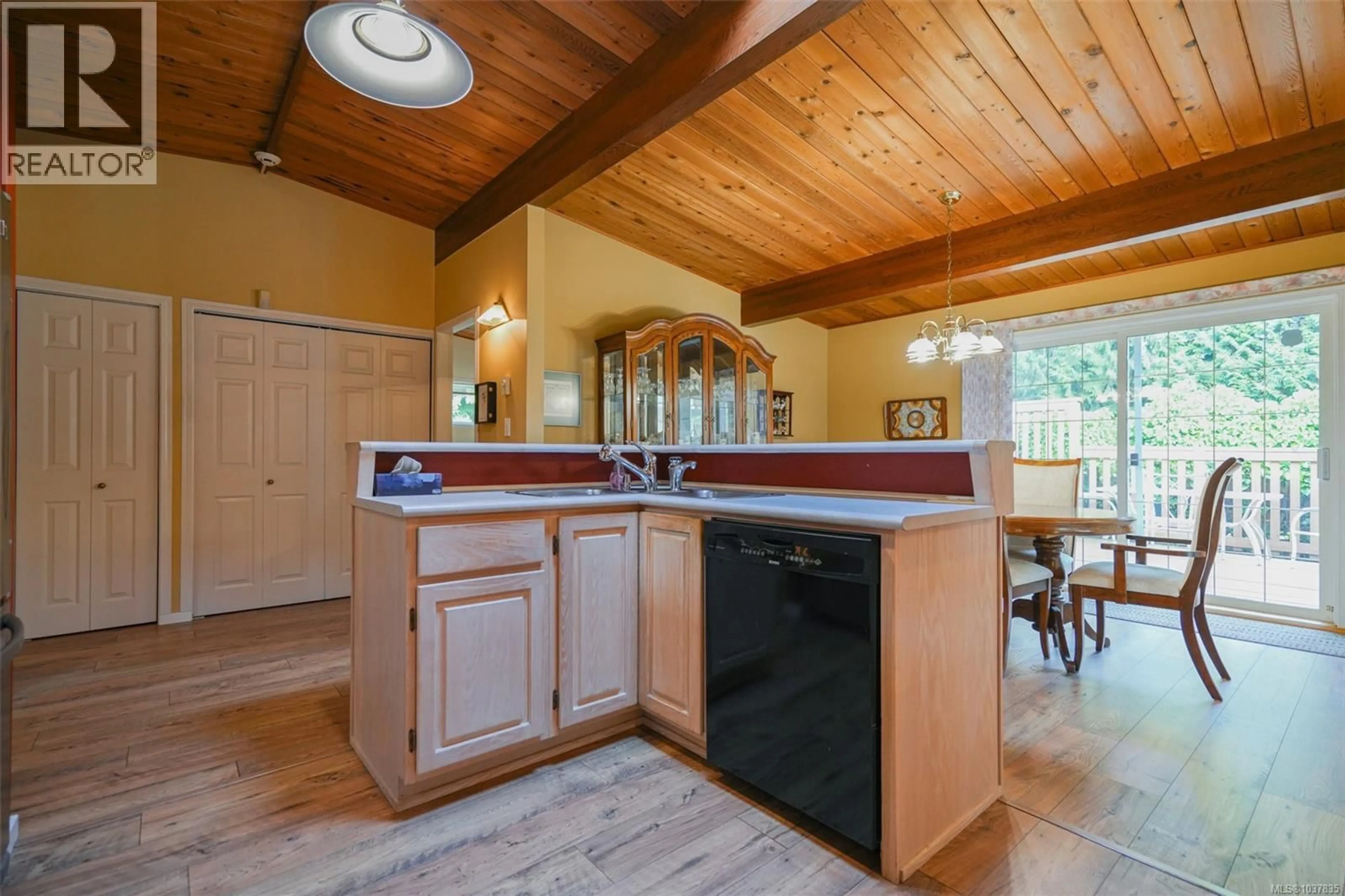 Open concept kitchen, unknown for 5847 RIVER ROAD, Port Alberni British Columbia V9Y6Z5