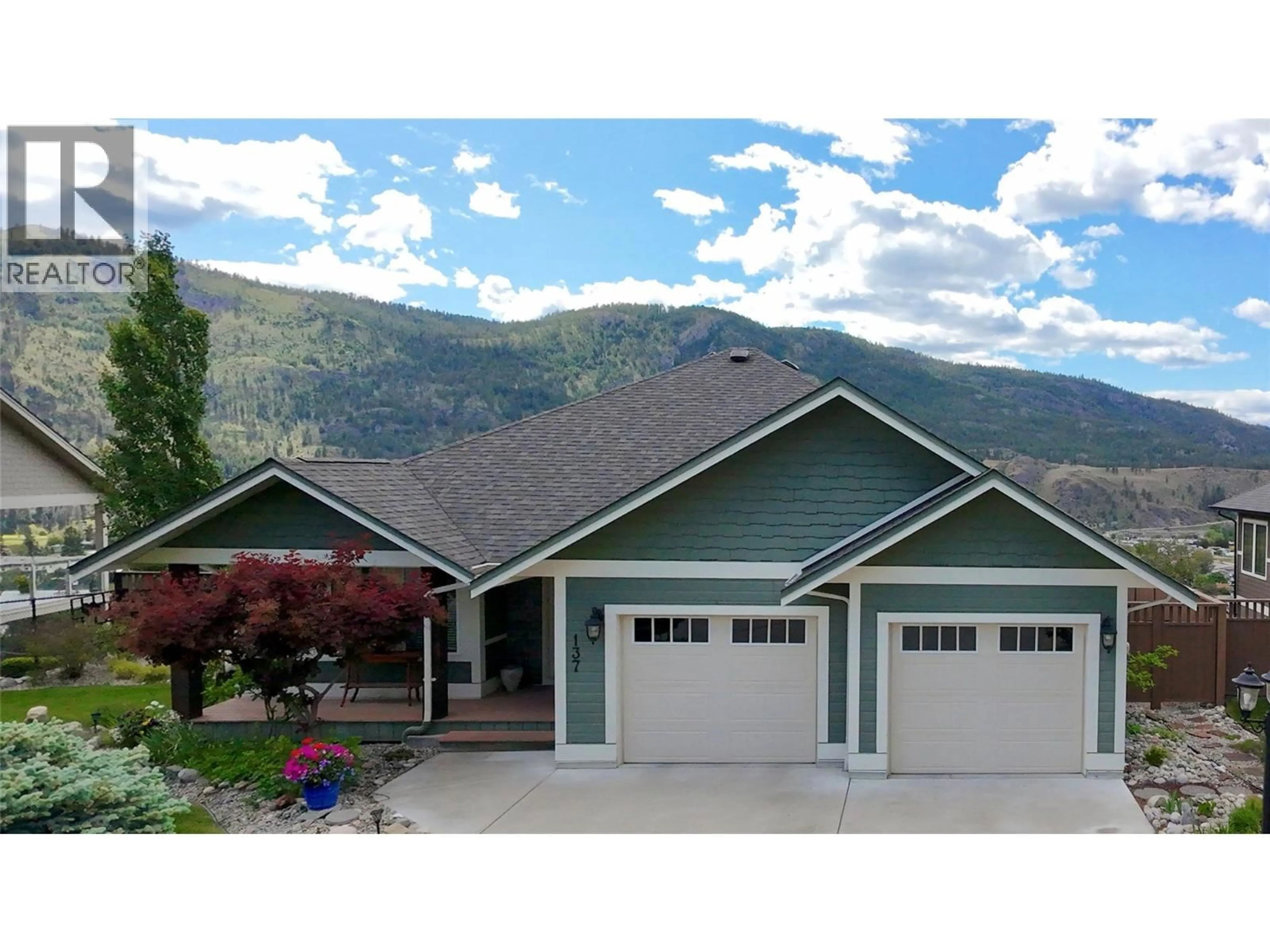 Home with vinyl exterior material, mountain view for 137 - 4400 MCLEAN CREEK ROAD, Okanagan Falls British Columbia V0H1R6