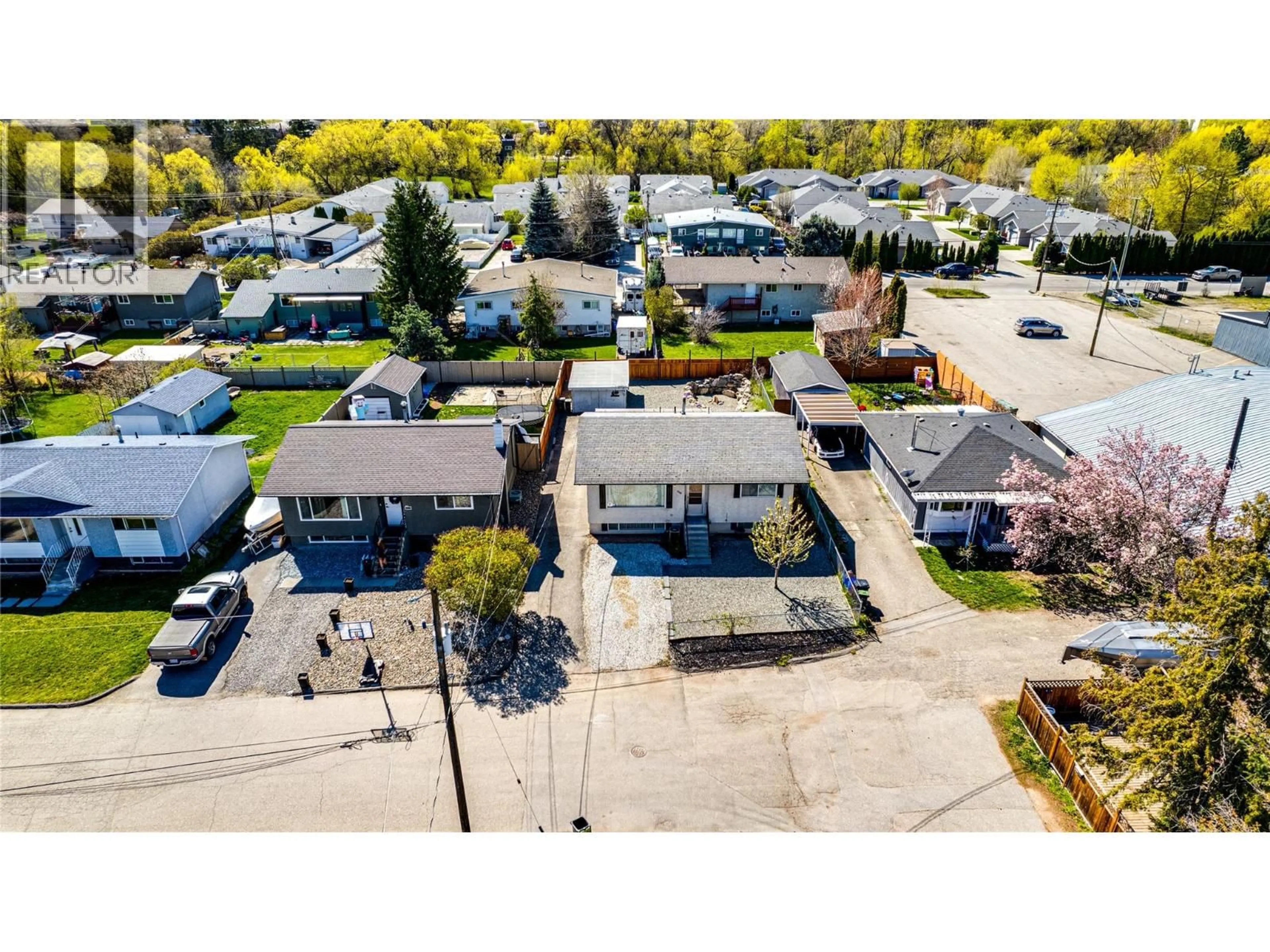 A pic from outside/outdoor area/front of a property/back of a property/a pic from drone, street for 3508 24A AVENUE, Vernon British Columbia V1T1M3