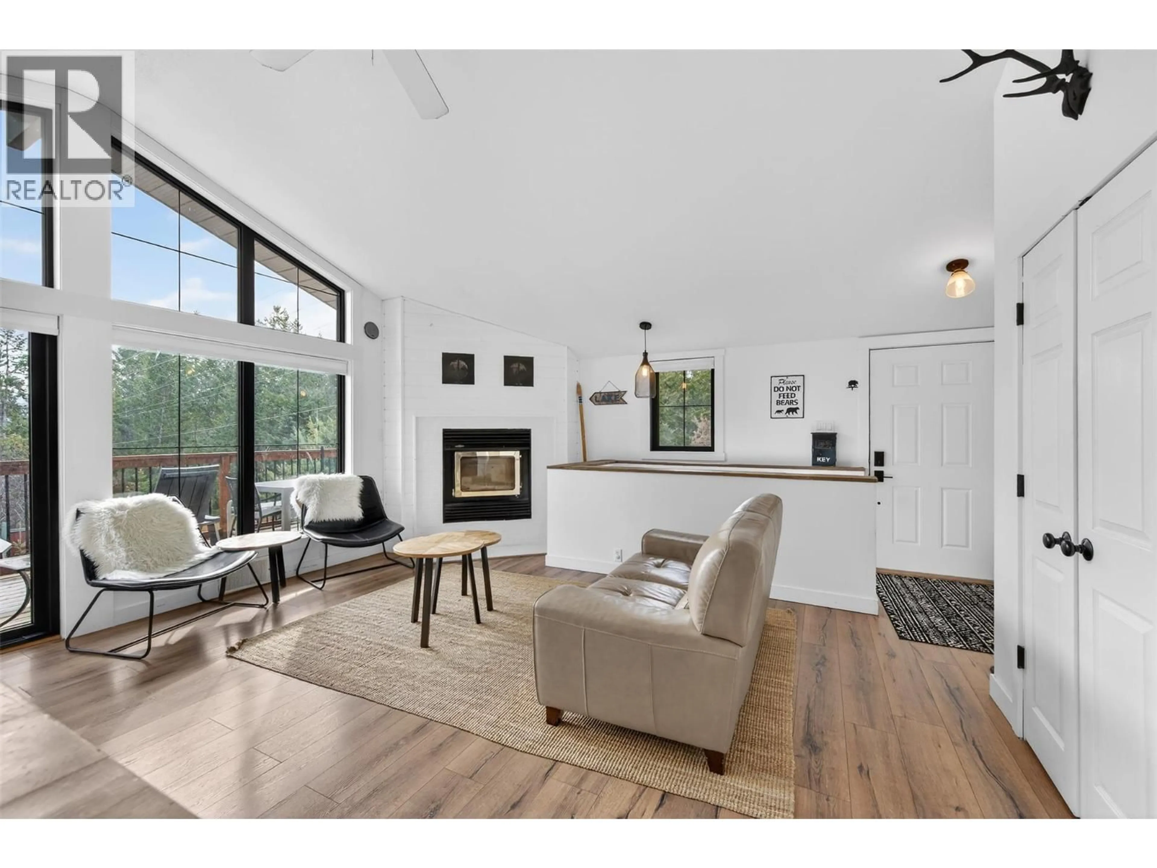 Living room with furniture, unknown for 4962 TIMBERVIEW PLACE, Windermere British Columbia V0A1K3