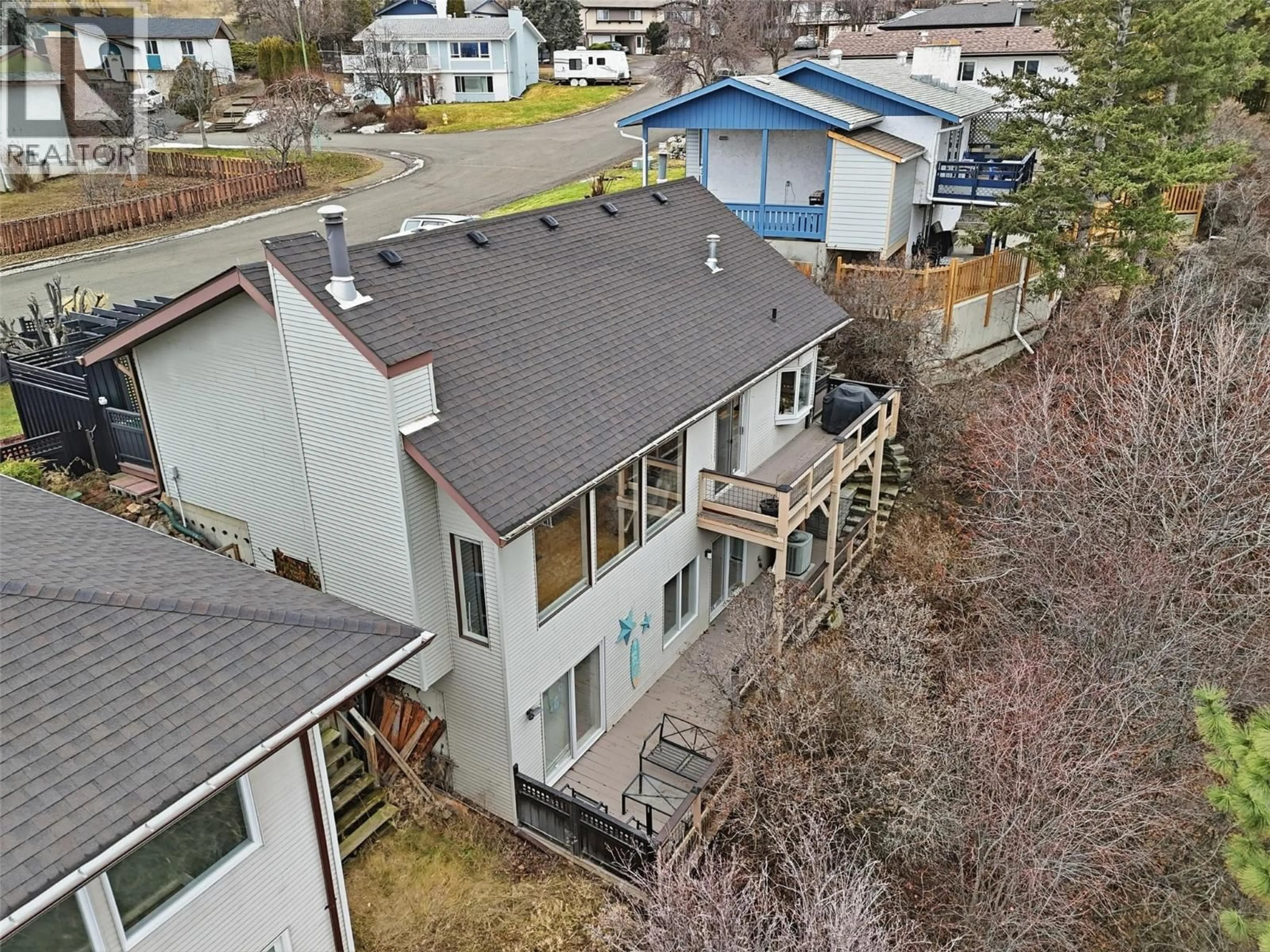 A pic from outside/outdoor area/front of a property/back of a property/a pic from drone, unknown for 328 WHITESHIELD CRESCENT, Kamloops British Columbia V2E1G3