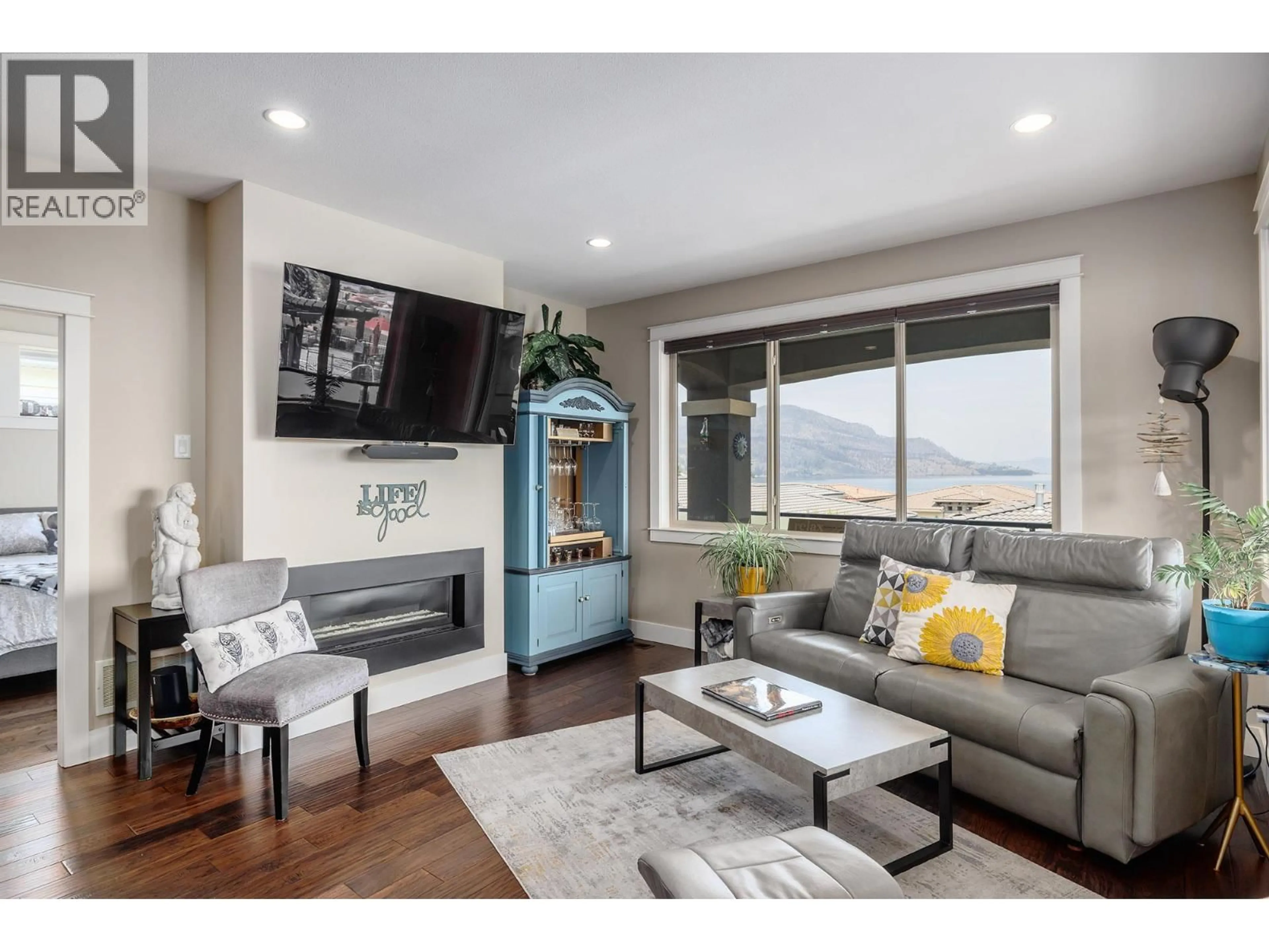 Living room with furniture, unknown for 1570 LAKE BREEZE ROAD, Westbank British Columbia V1Z4E1