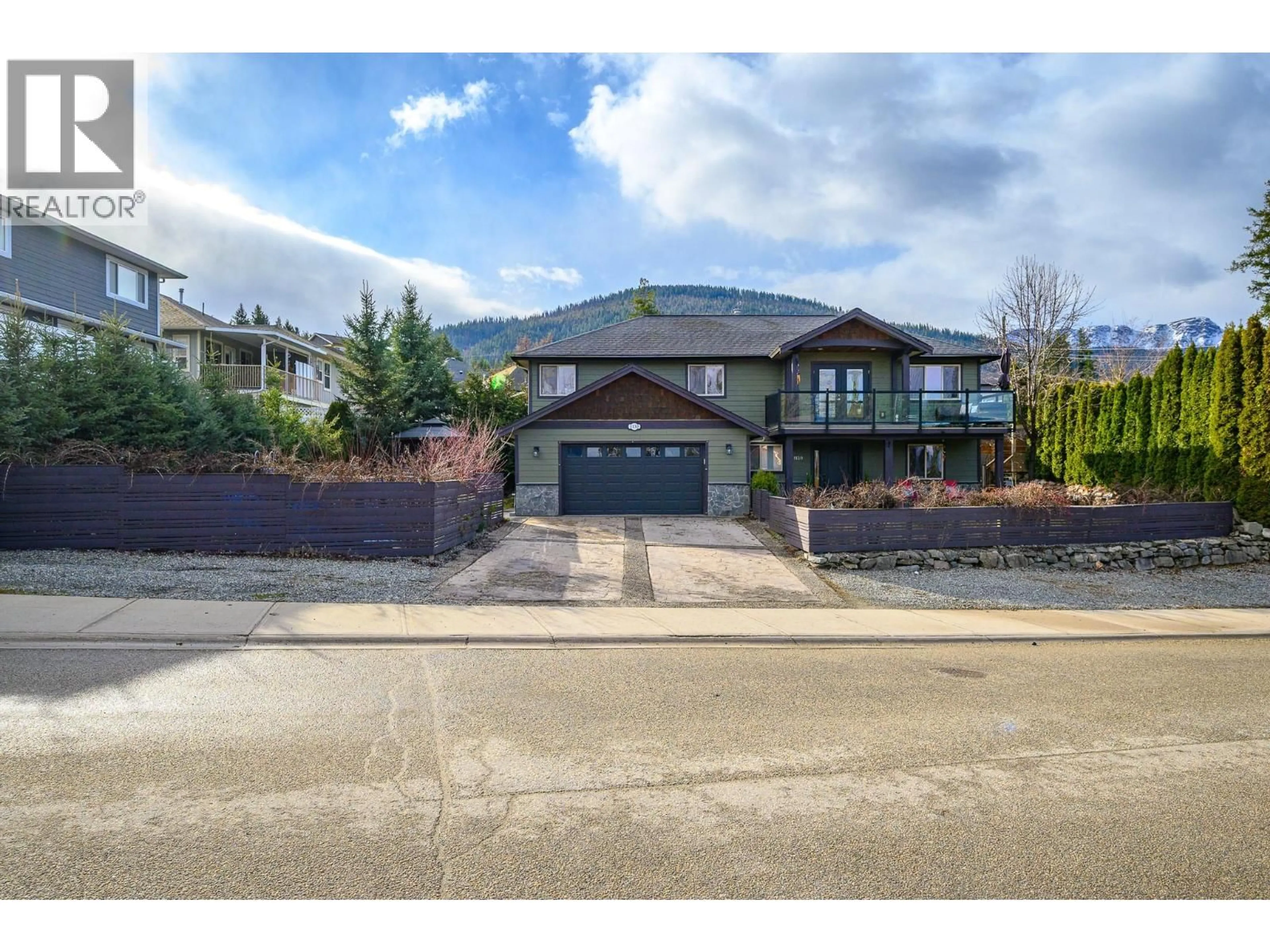 A pic from outside/outdoor area/front of a property/back of a property/a pic from drone, mountain view for 1130 7TH AVENUE SOUTHEAST, Salmon Arm British Columbia V1E0A3
