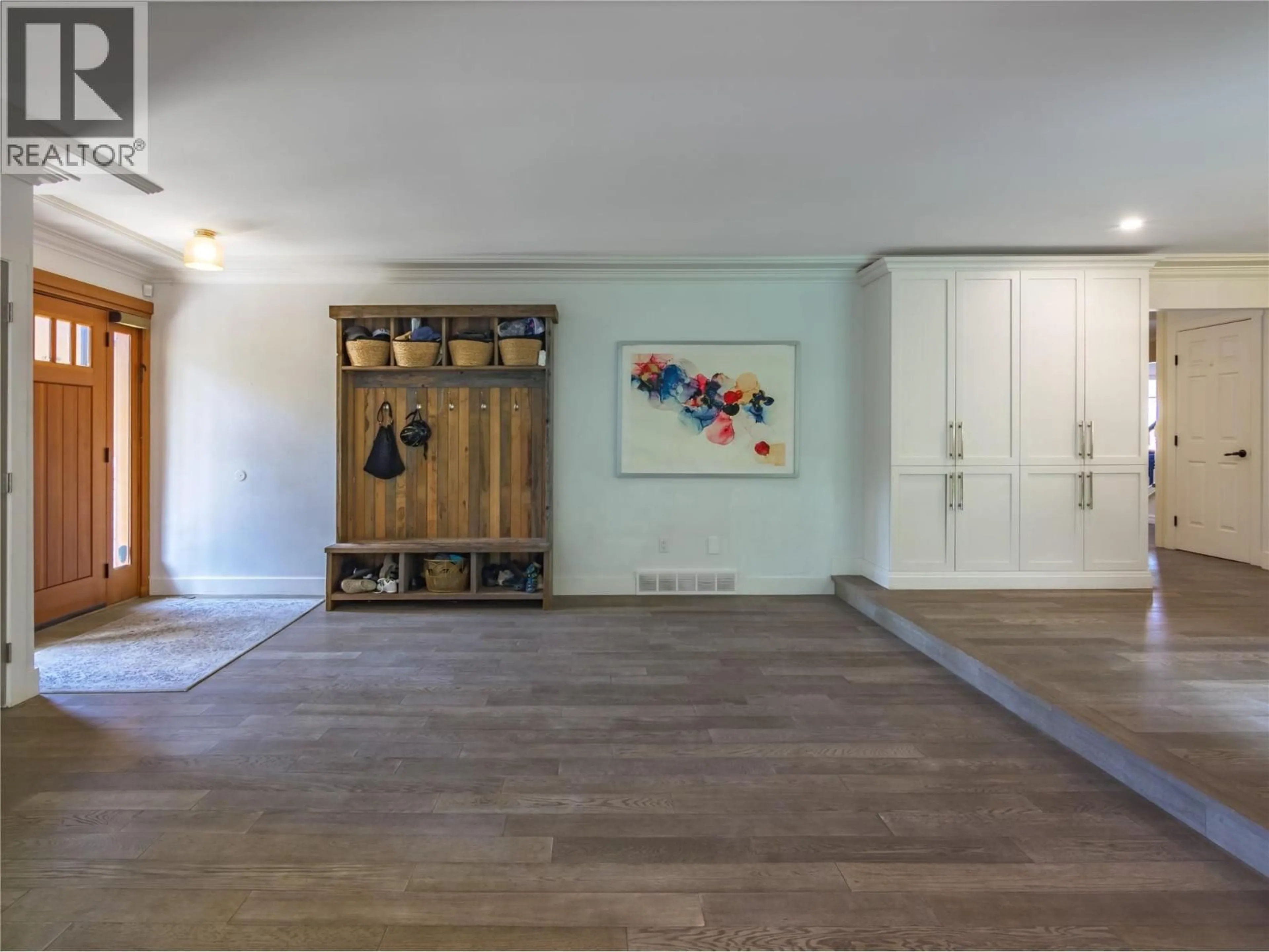 Indoor entryway for 3948 VALLEYVIEW ROAD, Penticton British Columbia V2A8V8