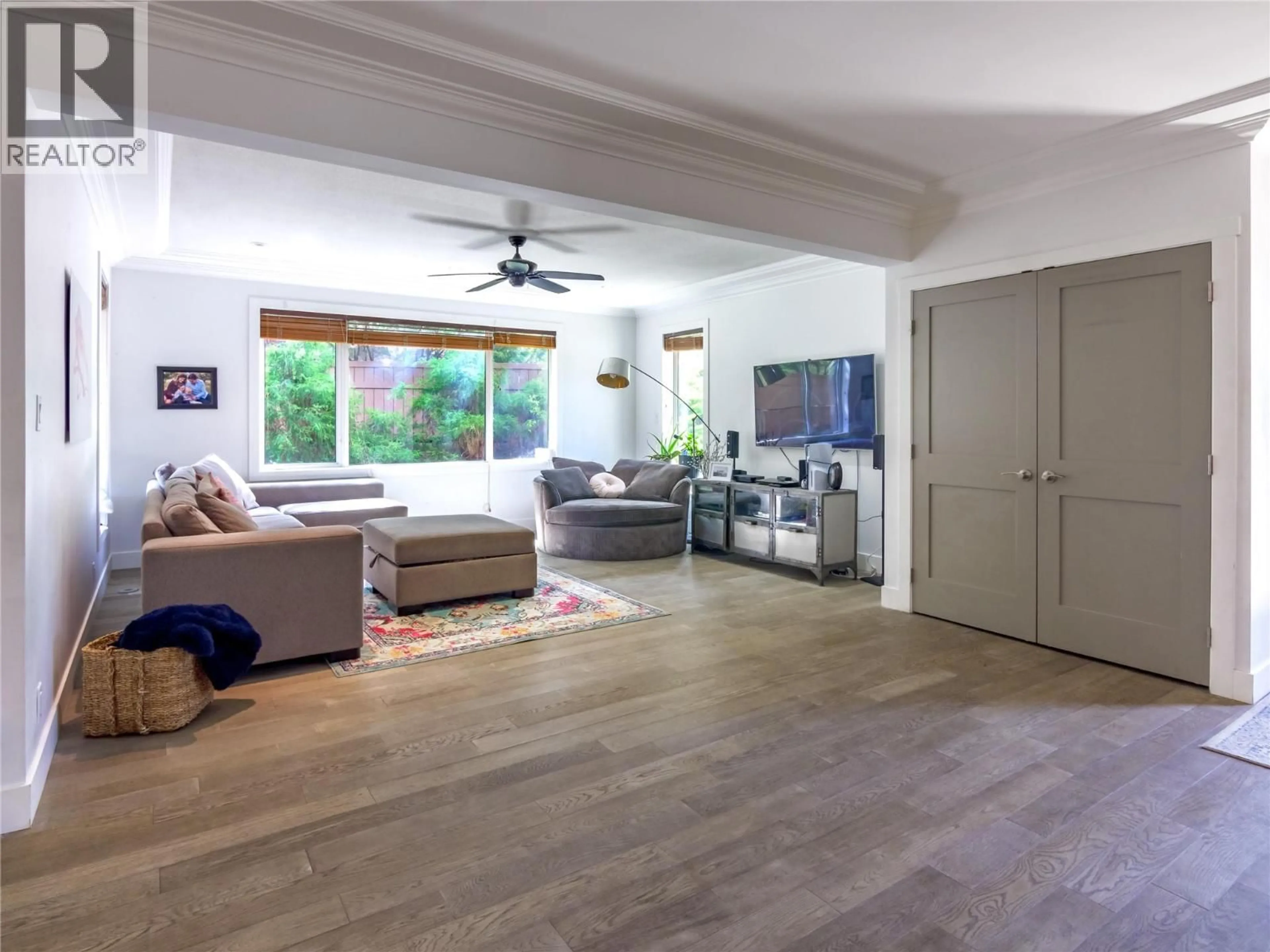 Living room with furniture, unknown for 3948 VALLEYVIEW ROAD, Penticton British Columbia V2A8V8