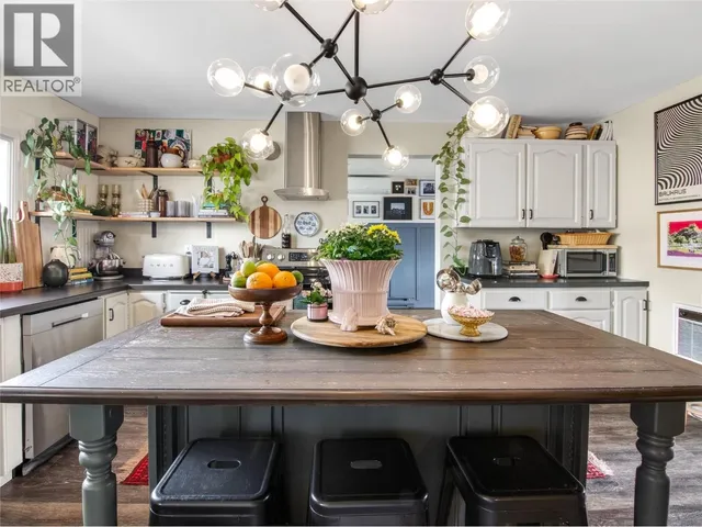 8114 RIVER ROAD, Oliver 5