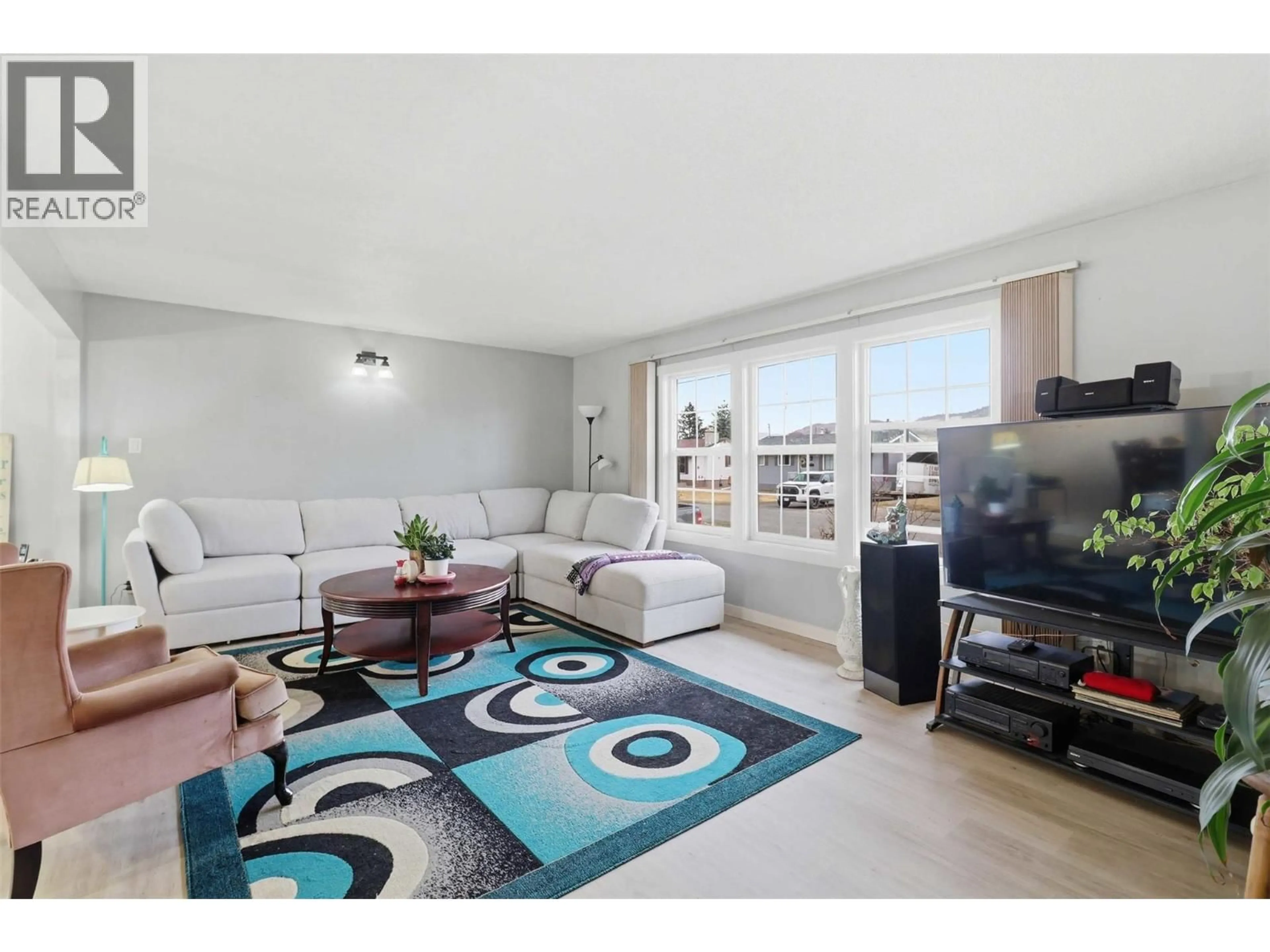 Living room with furniture, unknown for 2250 PONDEROSA AVENUE, Kamloops British Columbia V2B4V9