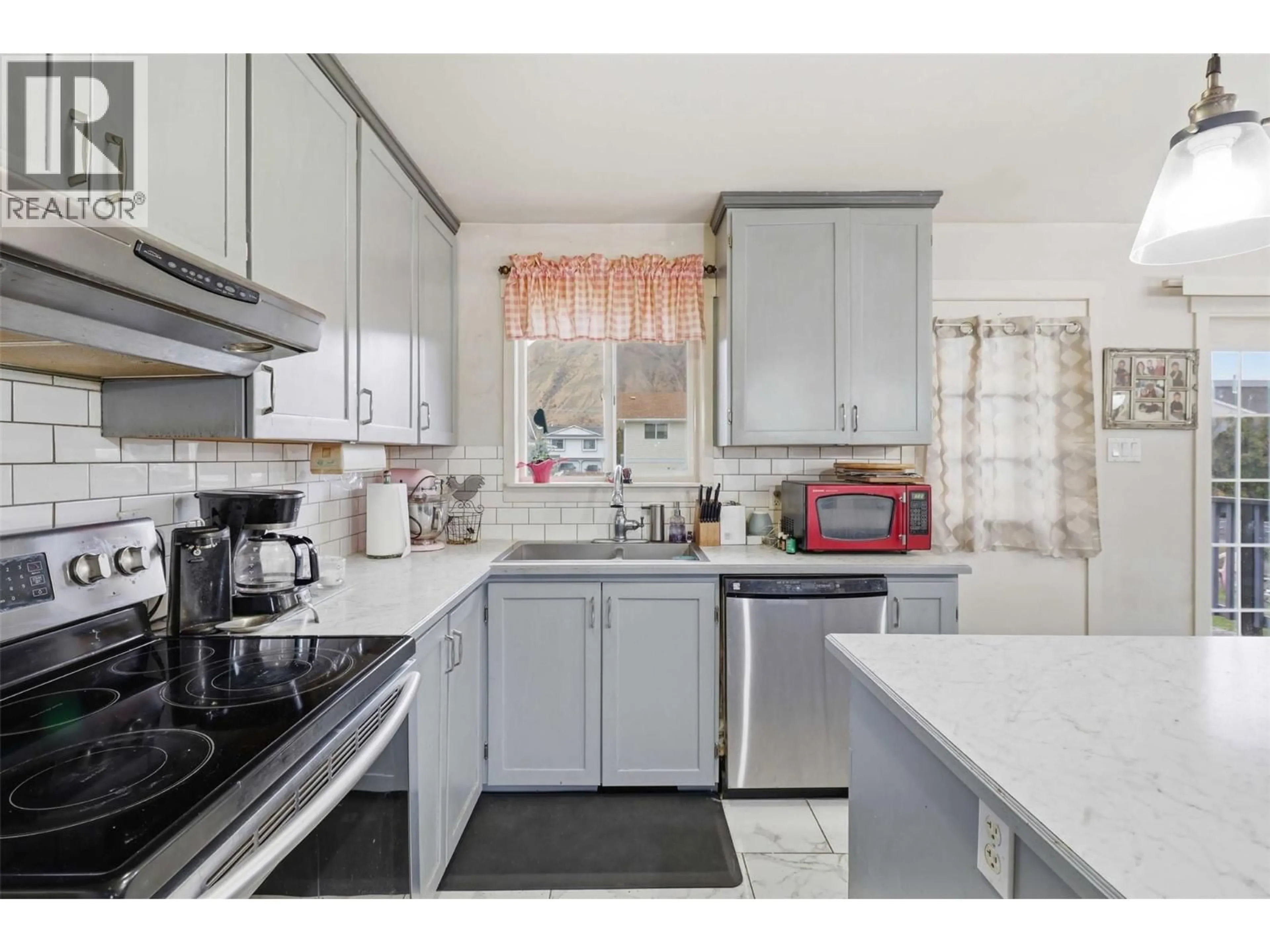 Standard kitchen, unknown for 2250 PONDEROSA AVENUE, Kamloops British Columbia V2B4V9